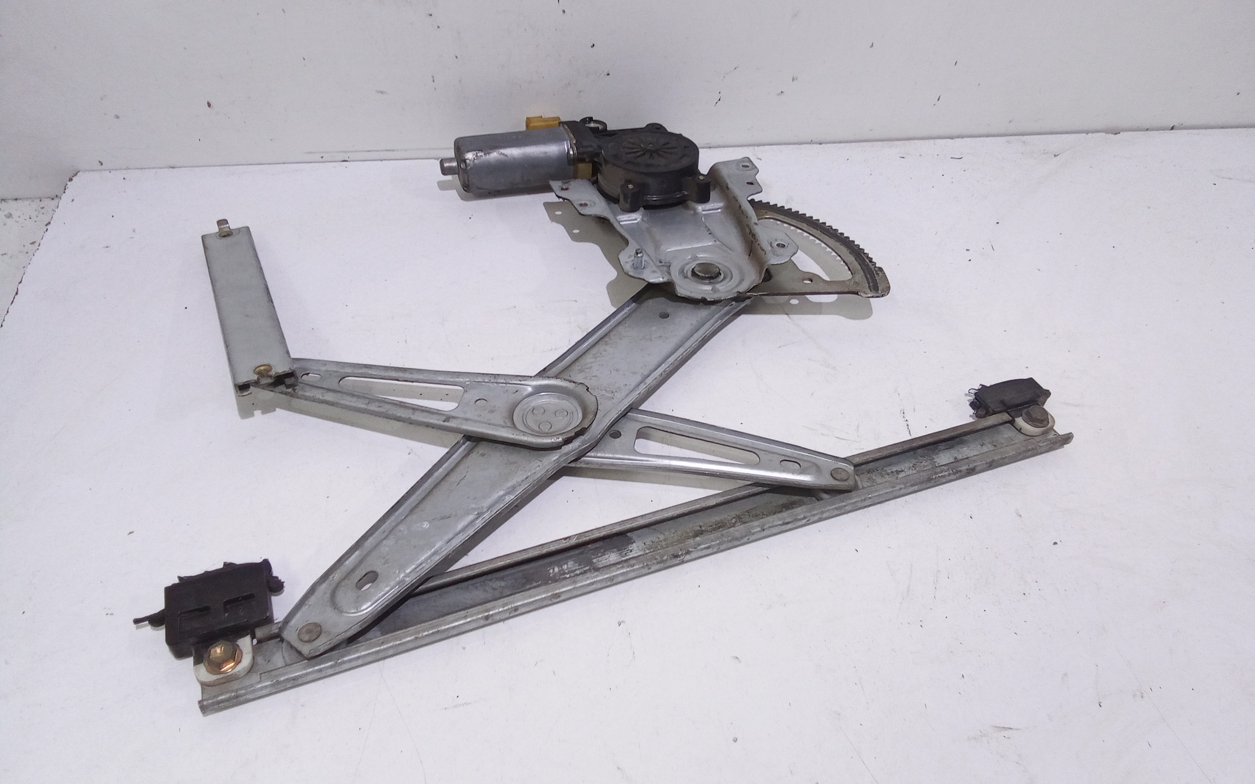 Cremagliera anteriore sinistra Guida per Toyota Yaris Serie (03>05) (2003 - 2005)