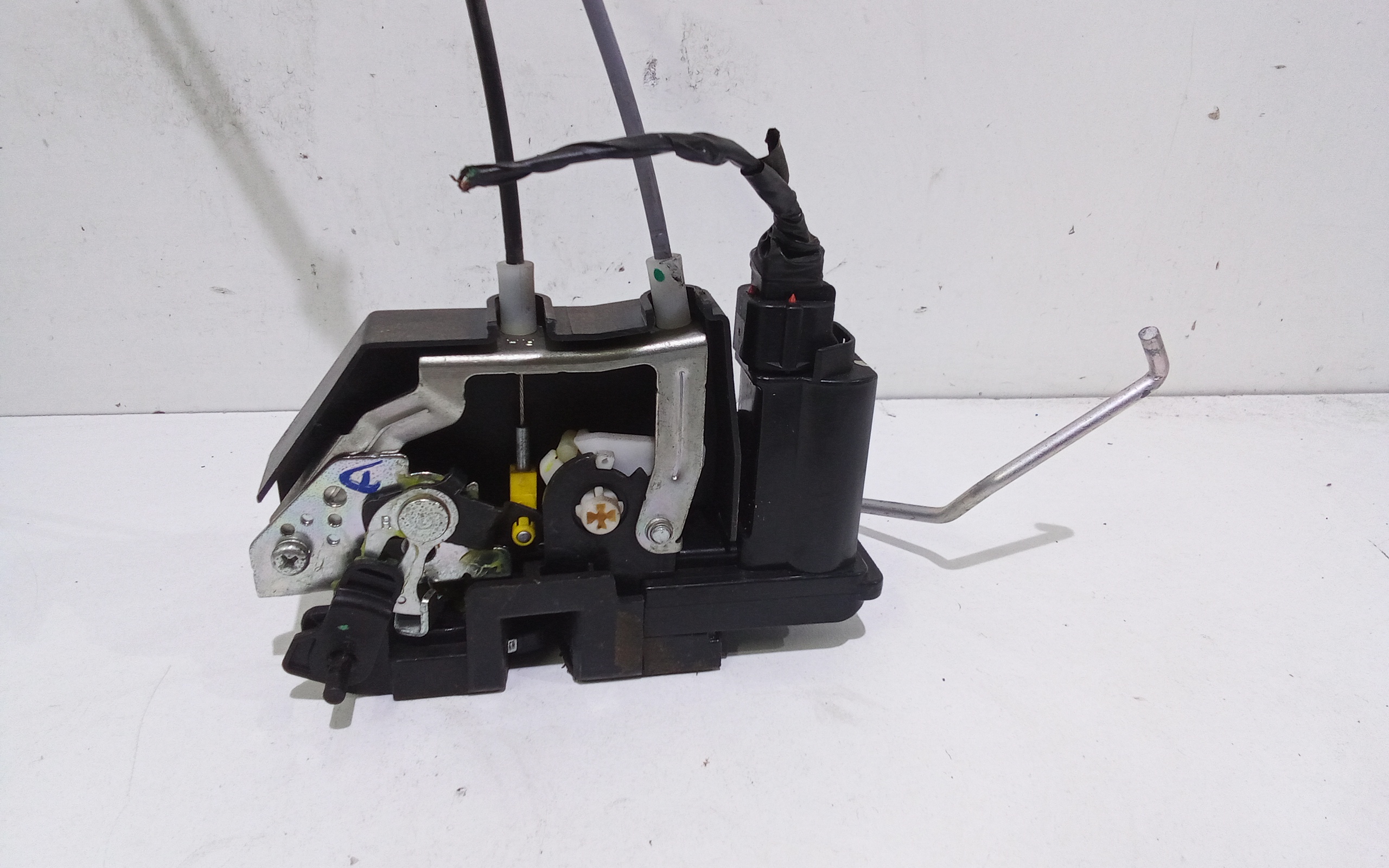 Serratura Anteriore Destra per Hyundai I10 1 Serie (2007 - 2011)