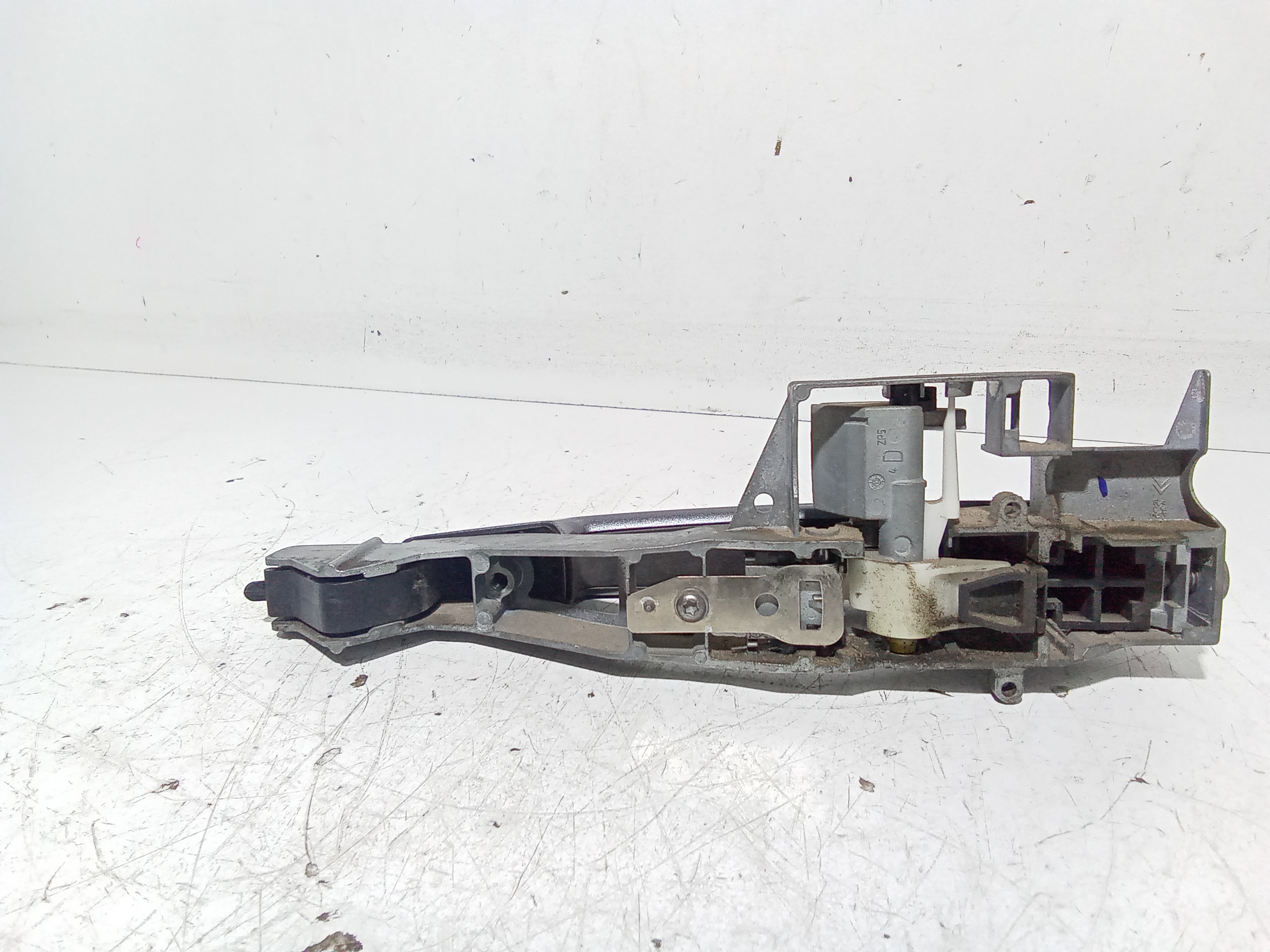 Supporto maniglia anteriore destra per Citroen C3 Serie (2009 - 2015)