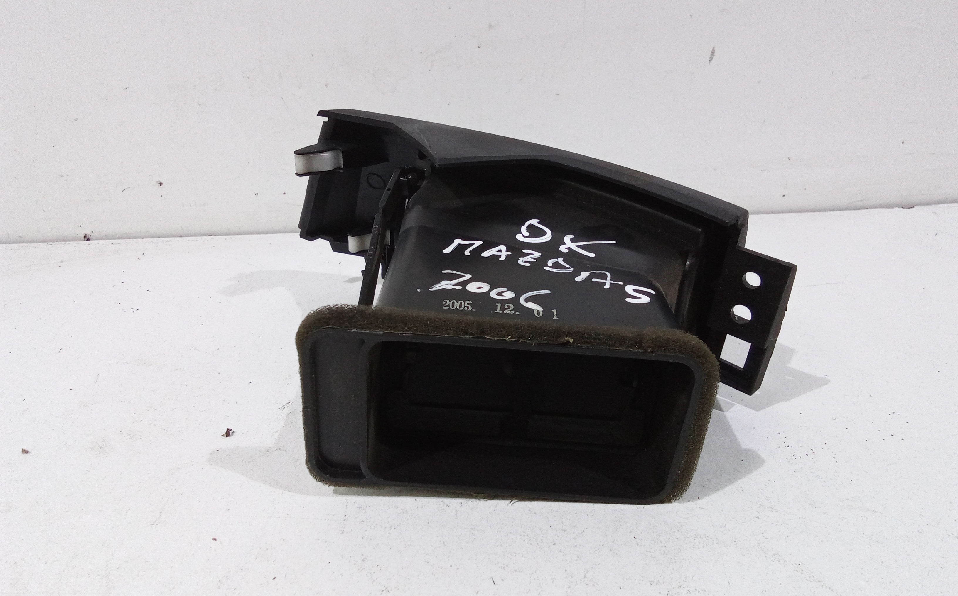 Bocchetta aria cruscotto lato passeggero per Mazda 5 Berlina (2005 - In produzione)