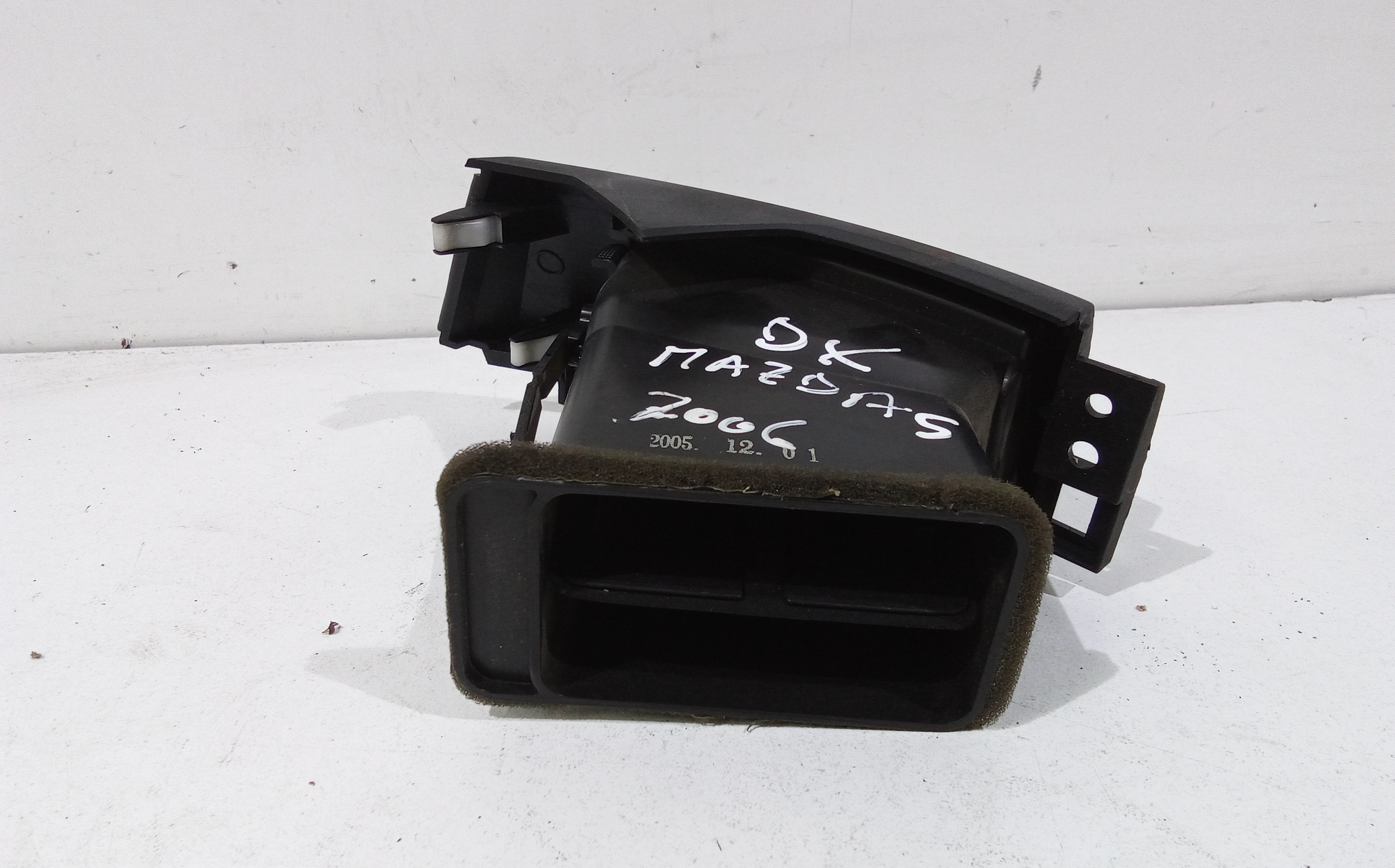 Bocchetta aria cruscotto lato passeggero per Mazda 5 Berlina (2005 - In produzione)