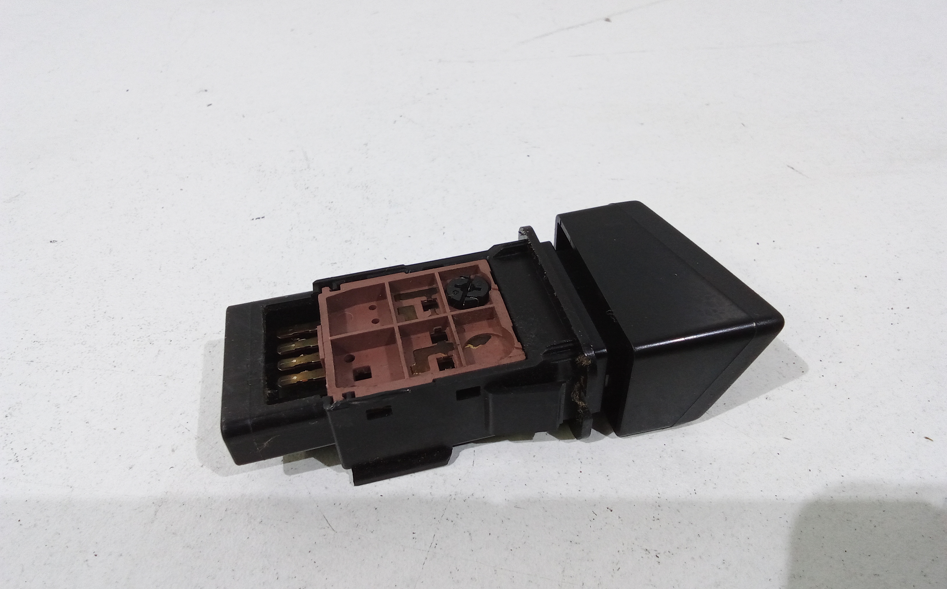 Pulsante luci di emergenza per Mazda 5 Berlina (2005 - In produzione)