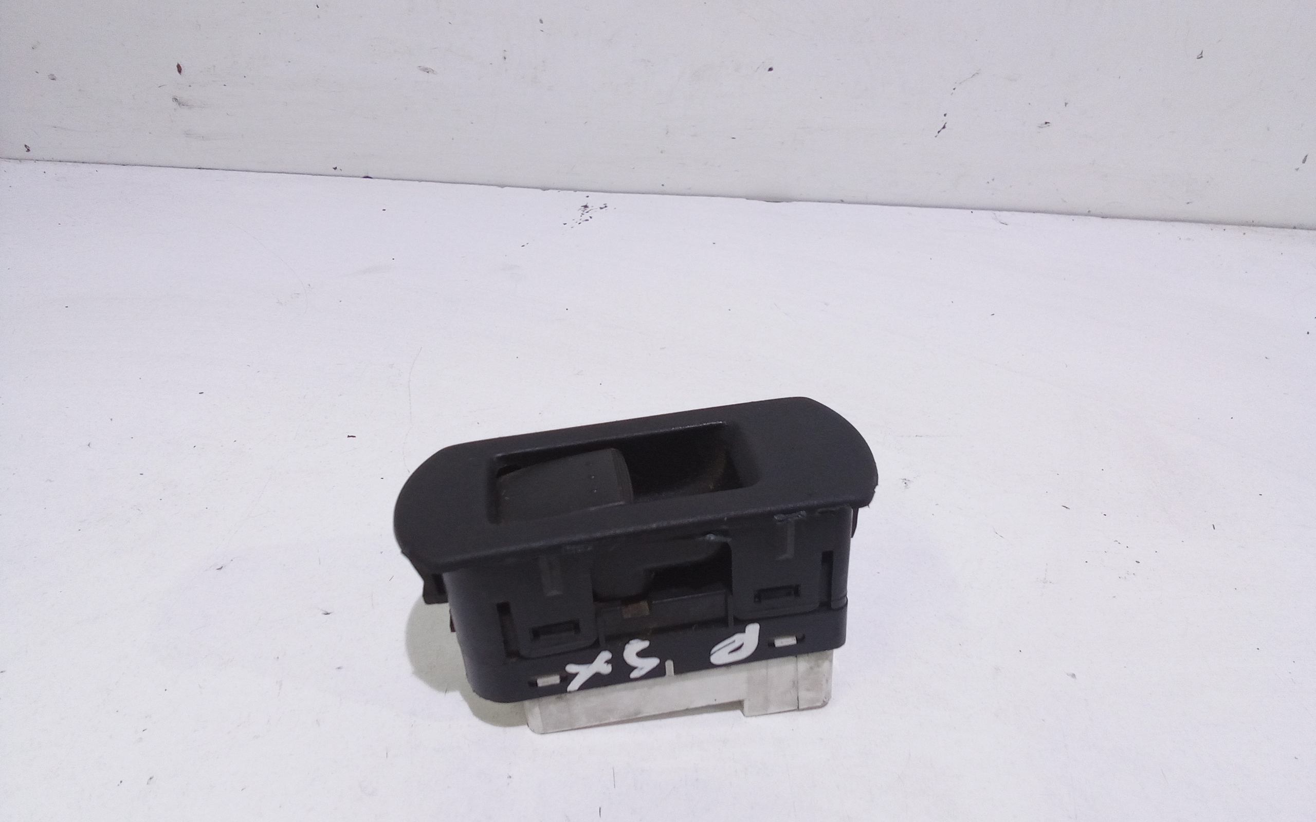 Pulsantiera Posteriore Sinistra per Mazda 5 Berlina (2005 - In produzione)