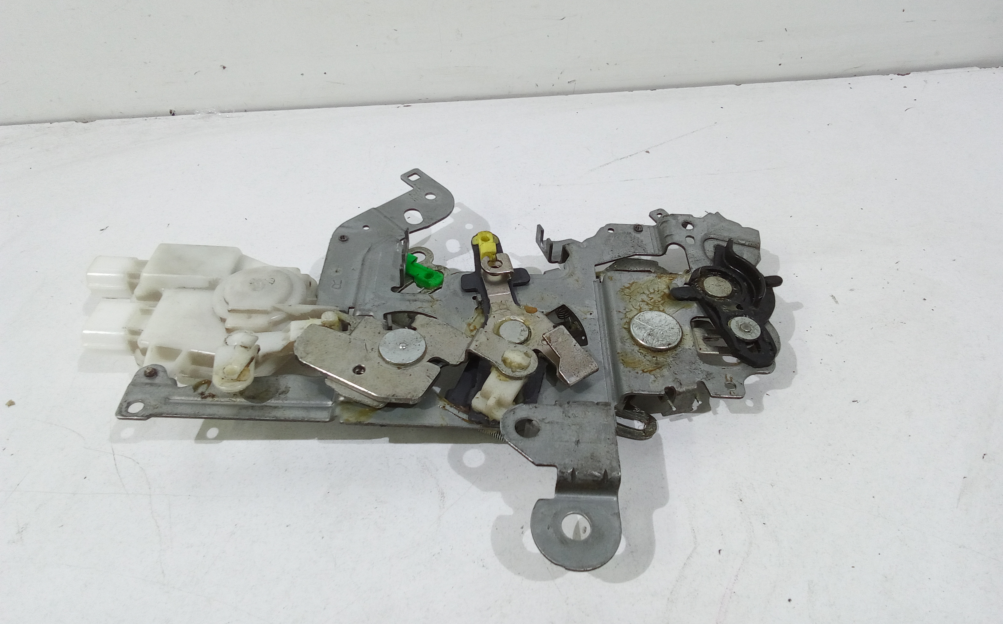 Serratura Posteriore destra per Mazda 5 Berlina (2005 - In produzione)