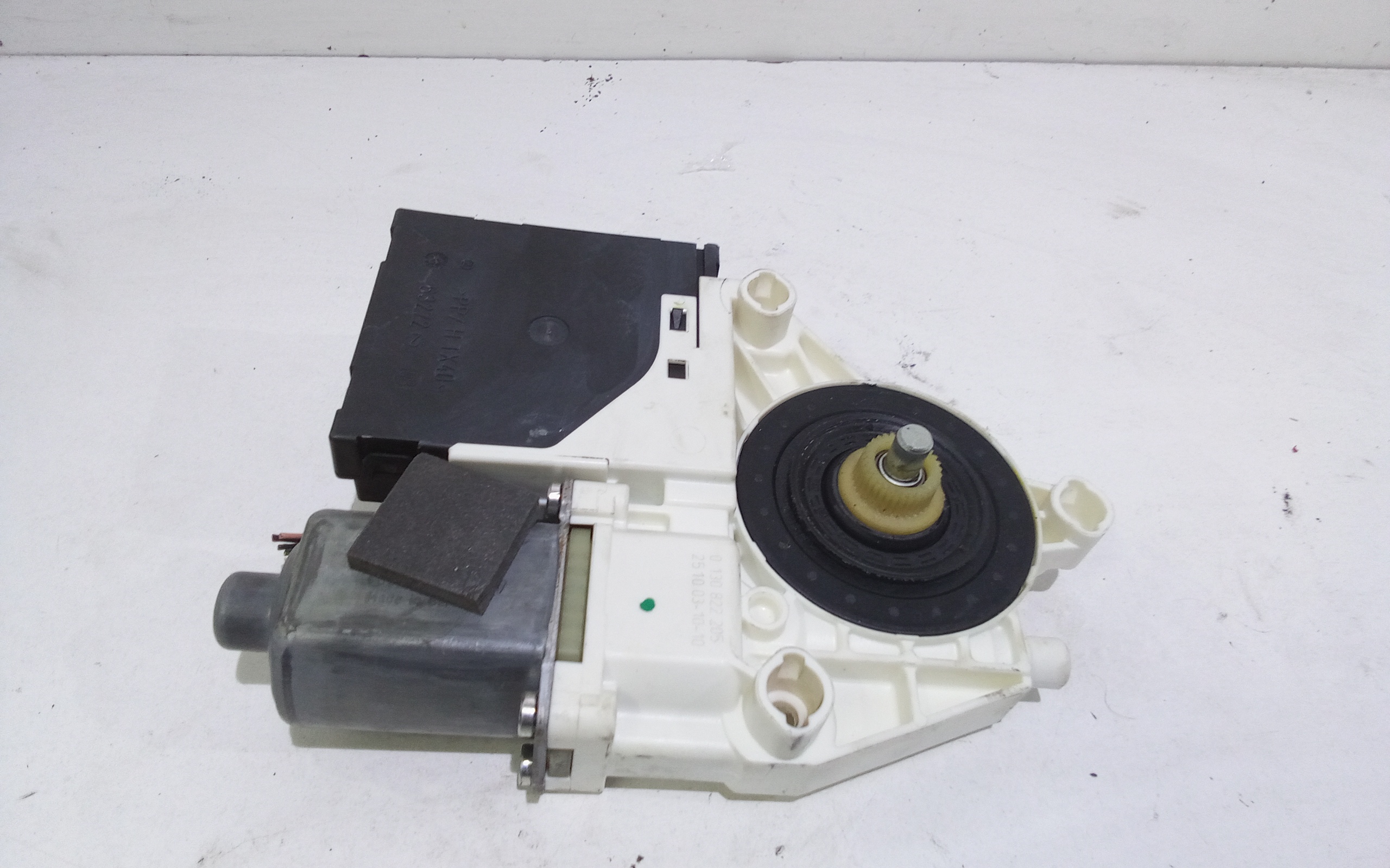 Motorino Alzavetro anteriore Sinistro per Audi A3 Serie (8p1) (03>05) (2003 - 2005)