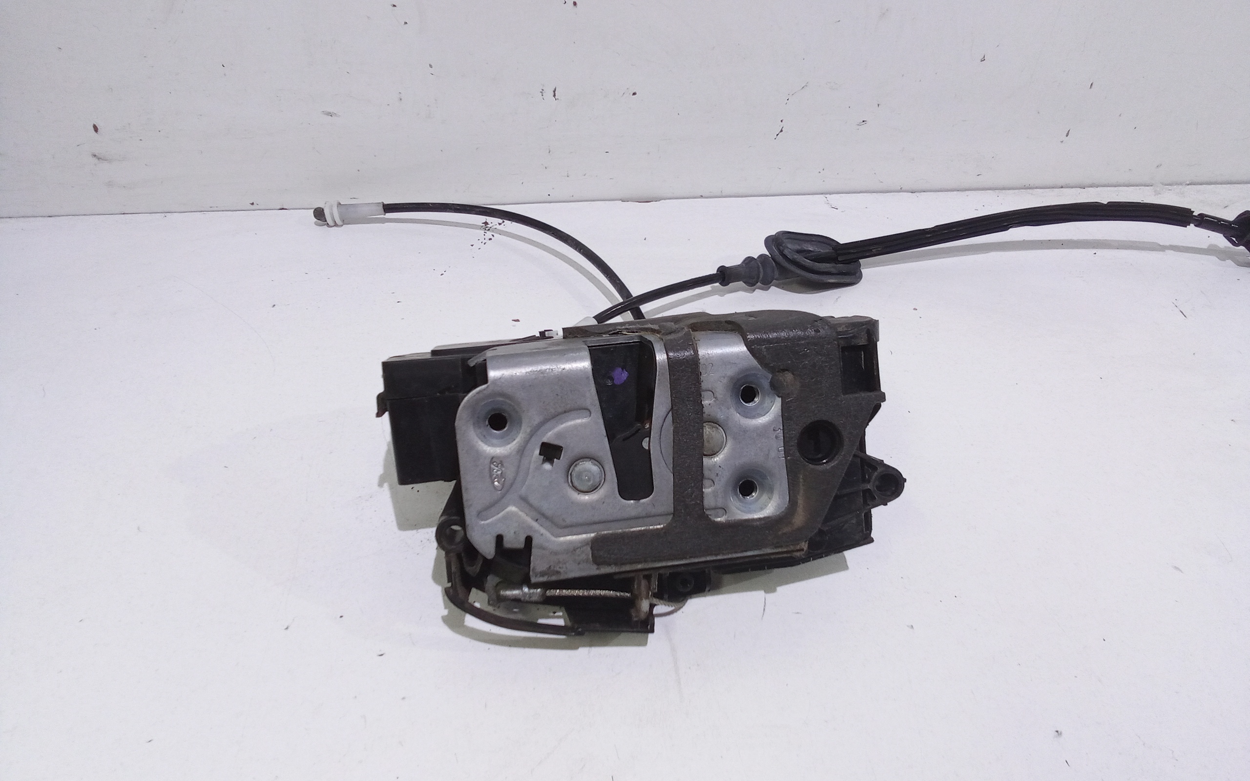 Serratura Anteriore Destra per Ford Fiesta 6 Serie (2008 - 2017)