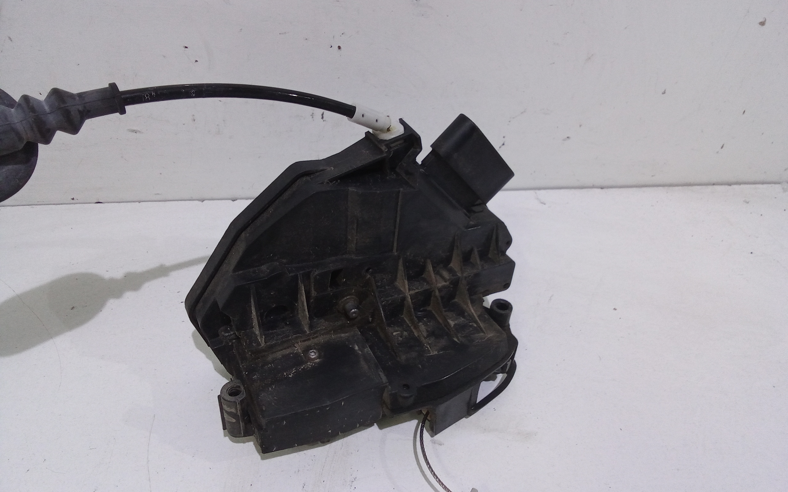 Serratura Anteriore Destra per Ford Fiesta 6 Serie (2008 - 2017)