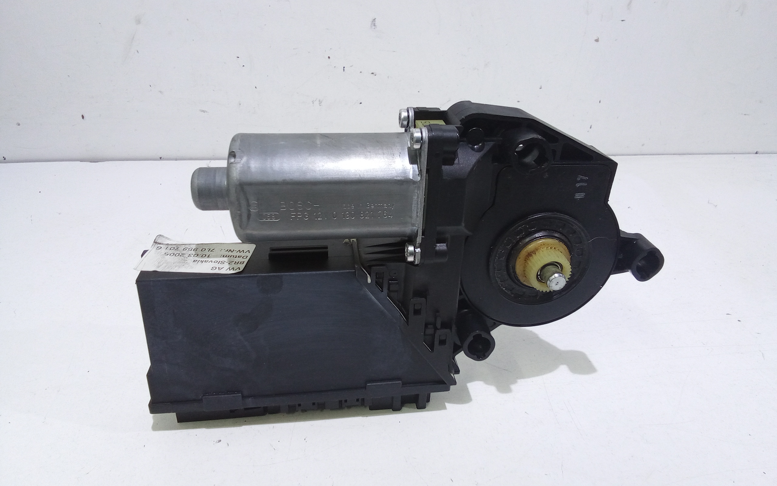 Motorino Alzavetro anteriore Sinistro per Volkswagen Touareg 1 Serie (2002 - 2006)