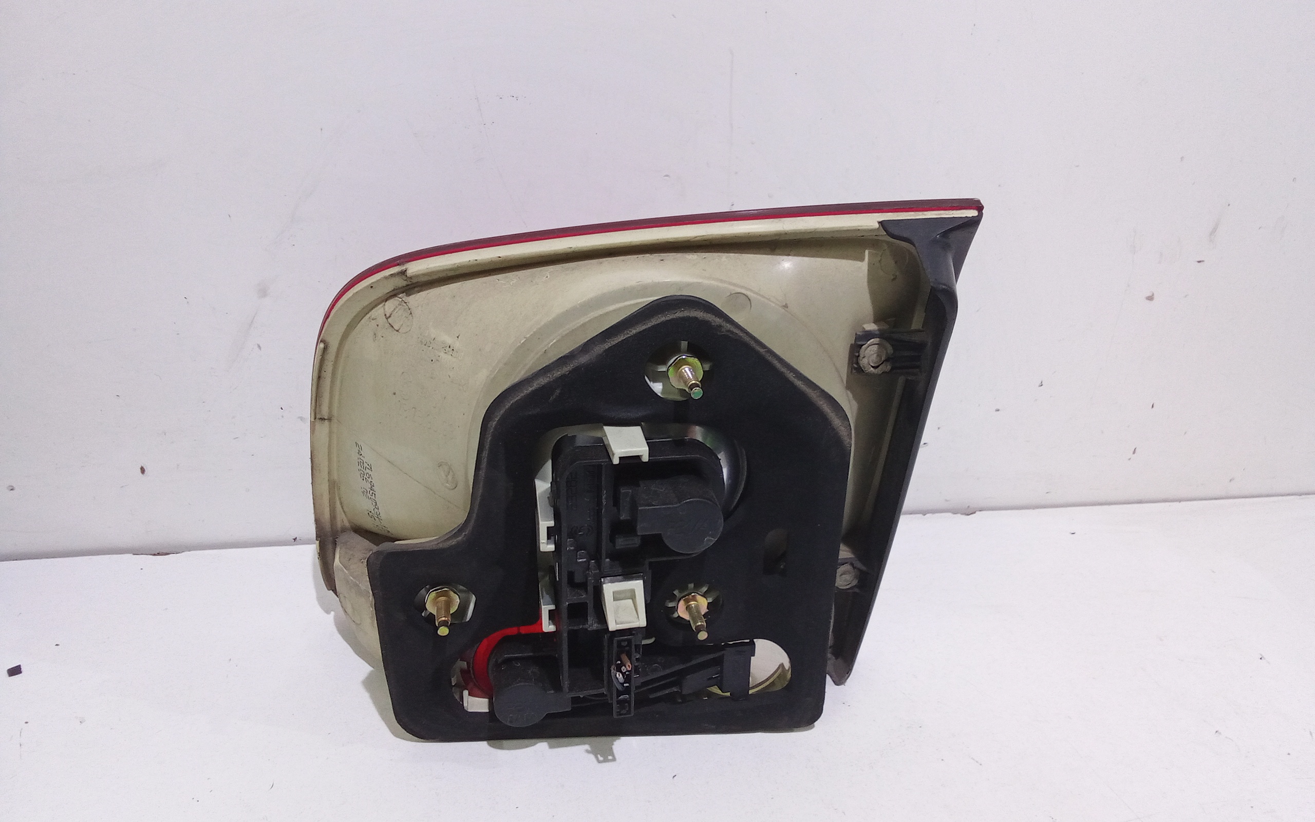 Stop Posteriore Sinistro Integrato nel Portello per Volkswagen Touareg 1 Serie (2002 - 2006)