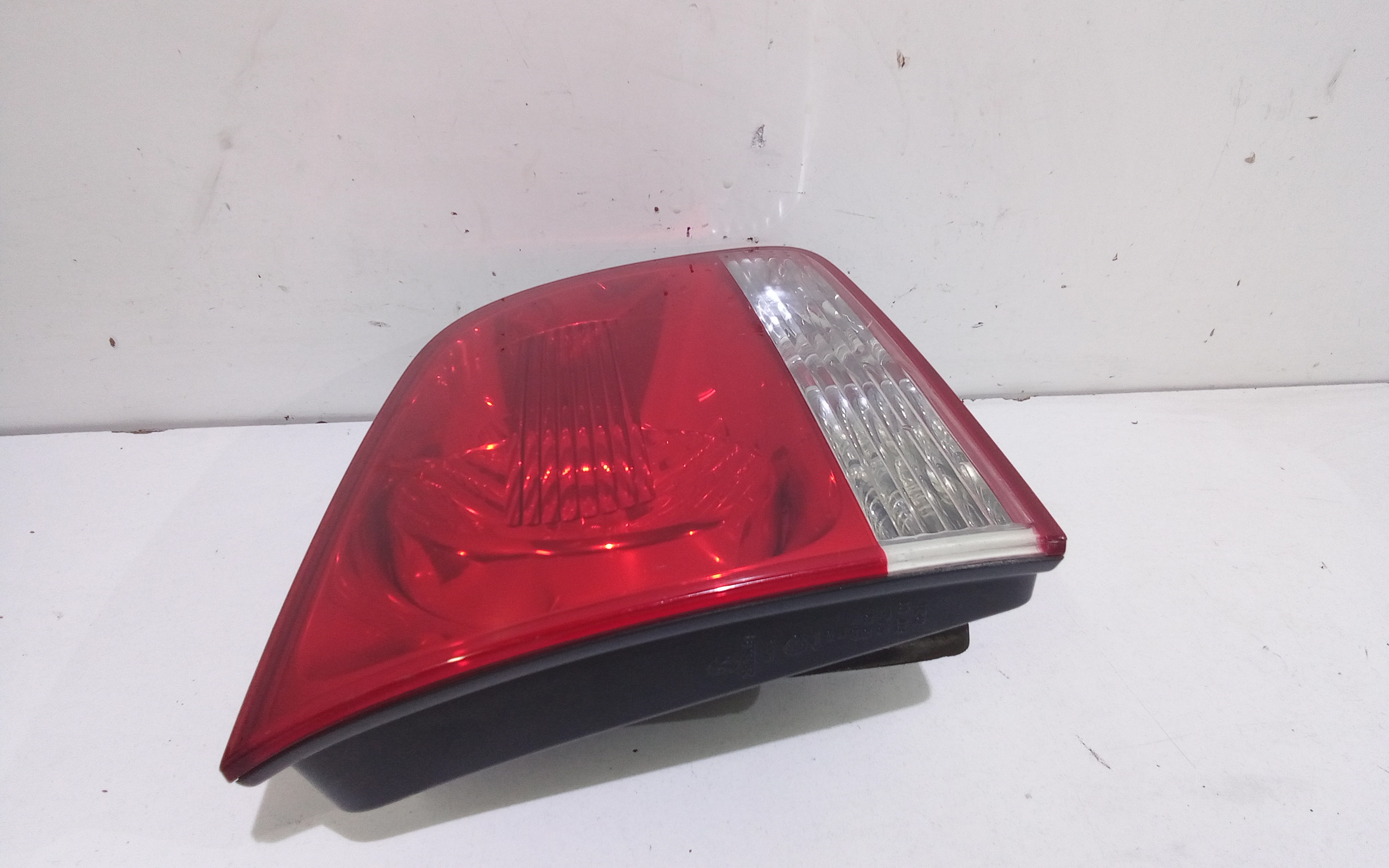 Stop Posteriore Sinistro Integrato nel Portello per Volkswagen Touareg 1 Serie (2002 - 2006)