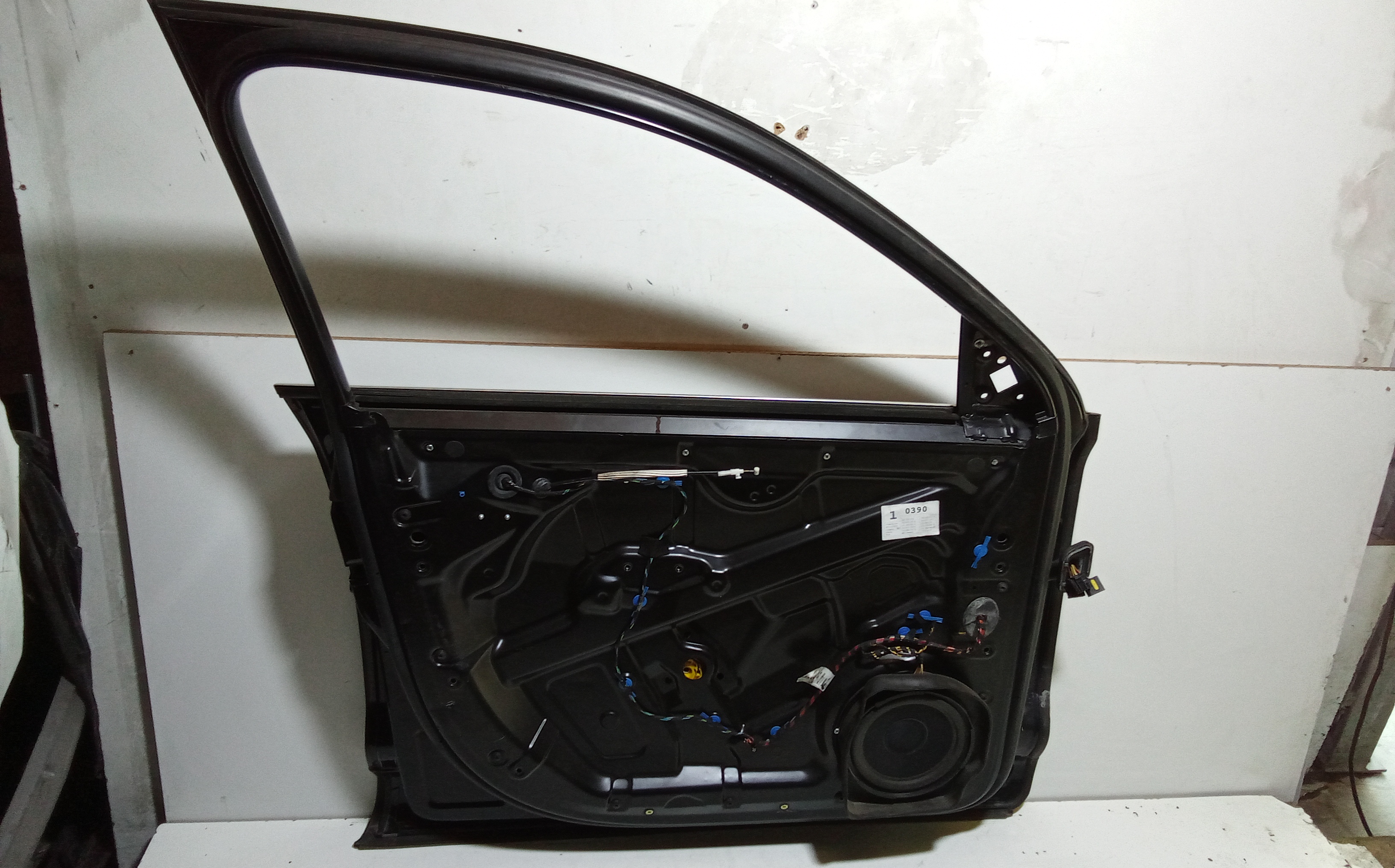 Portiera Anteriore Sinistra per Volkswagen Touareg 1 Serie (2002 - 2006)