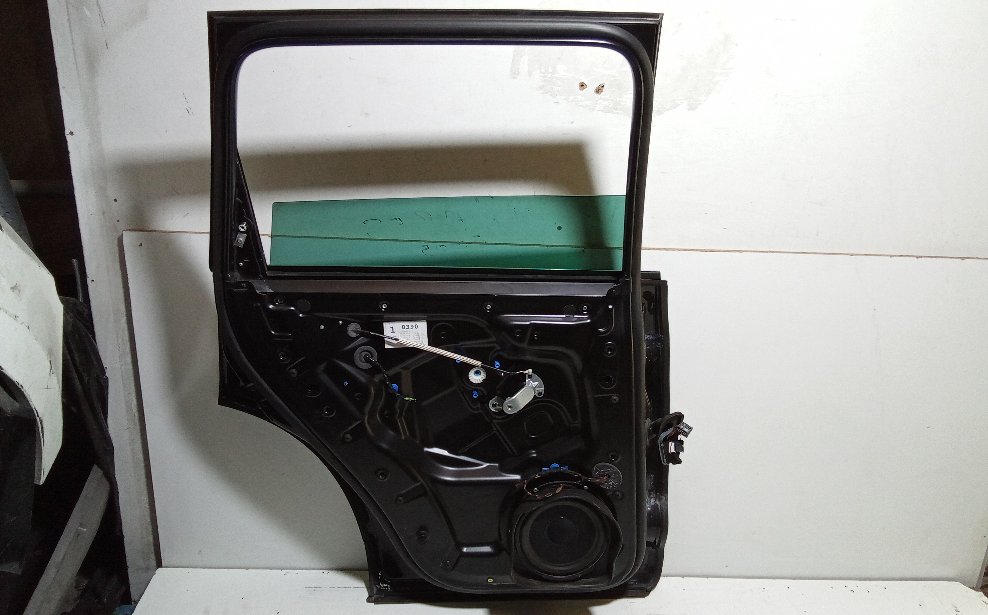 Portiera Posteriore Sinistra per Volkswagen Touareg 1 Serie (2002 - 2006)