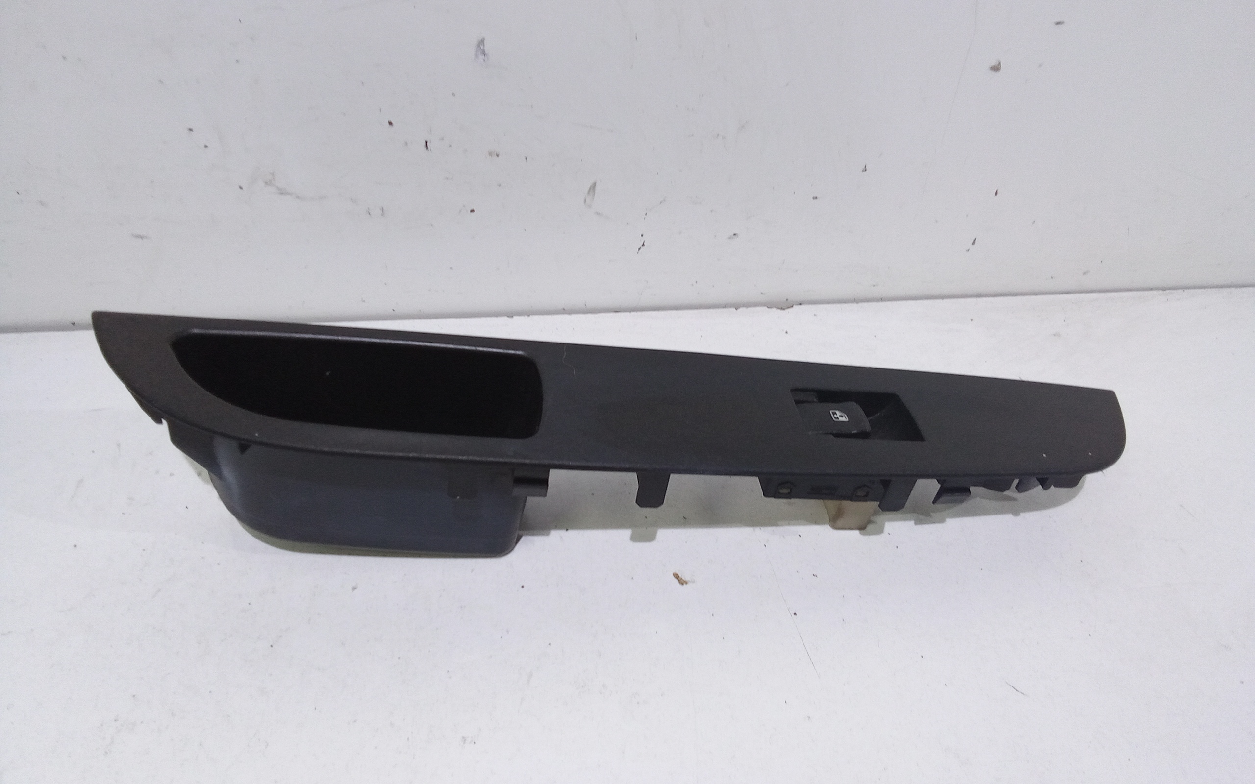 Pulsantiera Posteriore Sinistra per Ssangyong Rexton 2 Serie (2006 - In produzione)