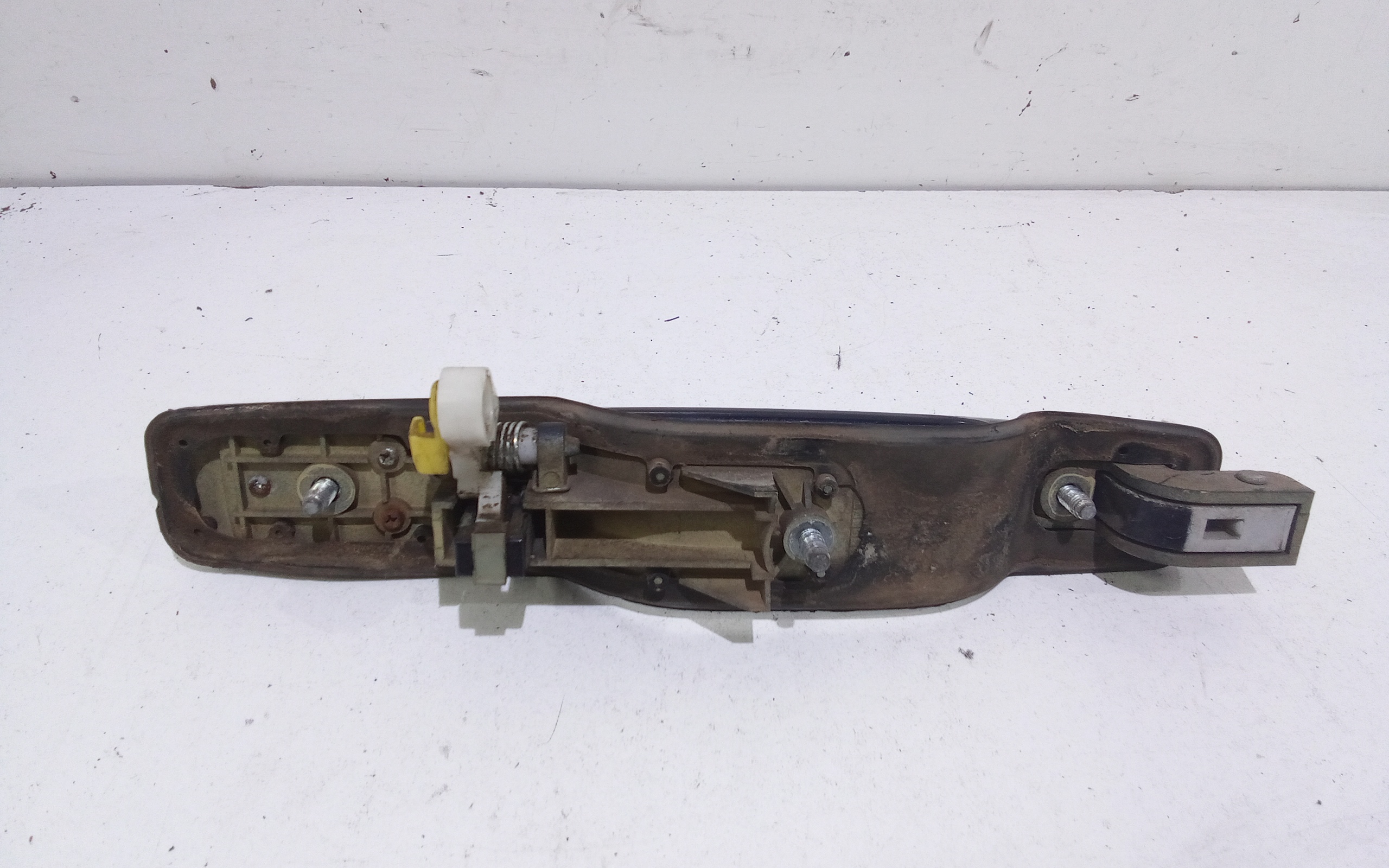 Maniglia esterna Posteriore Sinistra per Ssangyong Rexton 2 Serie (2006 - In produzione)