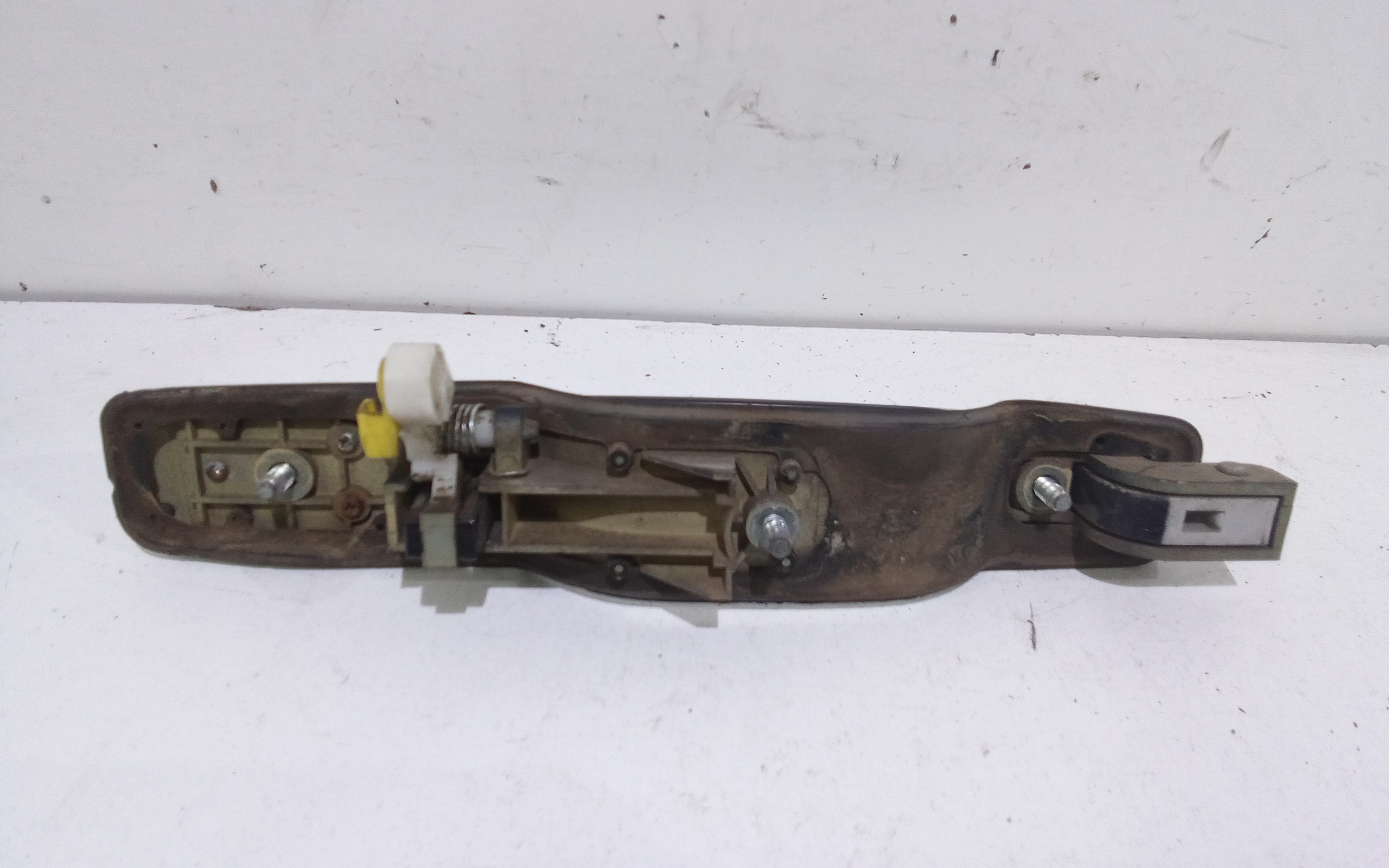 Maniglia esterna Posteriore Sinistra per Ssangyong Rexton 2 Serie (2006 - In produzione)