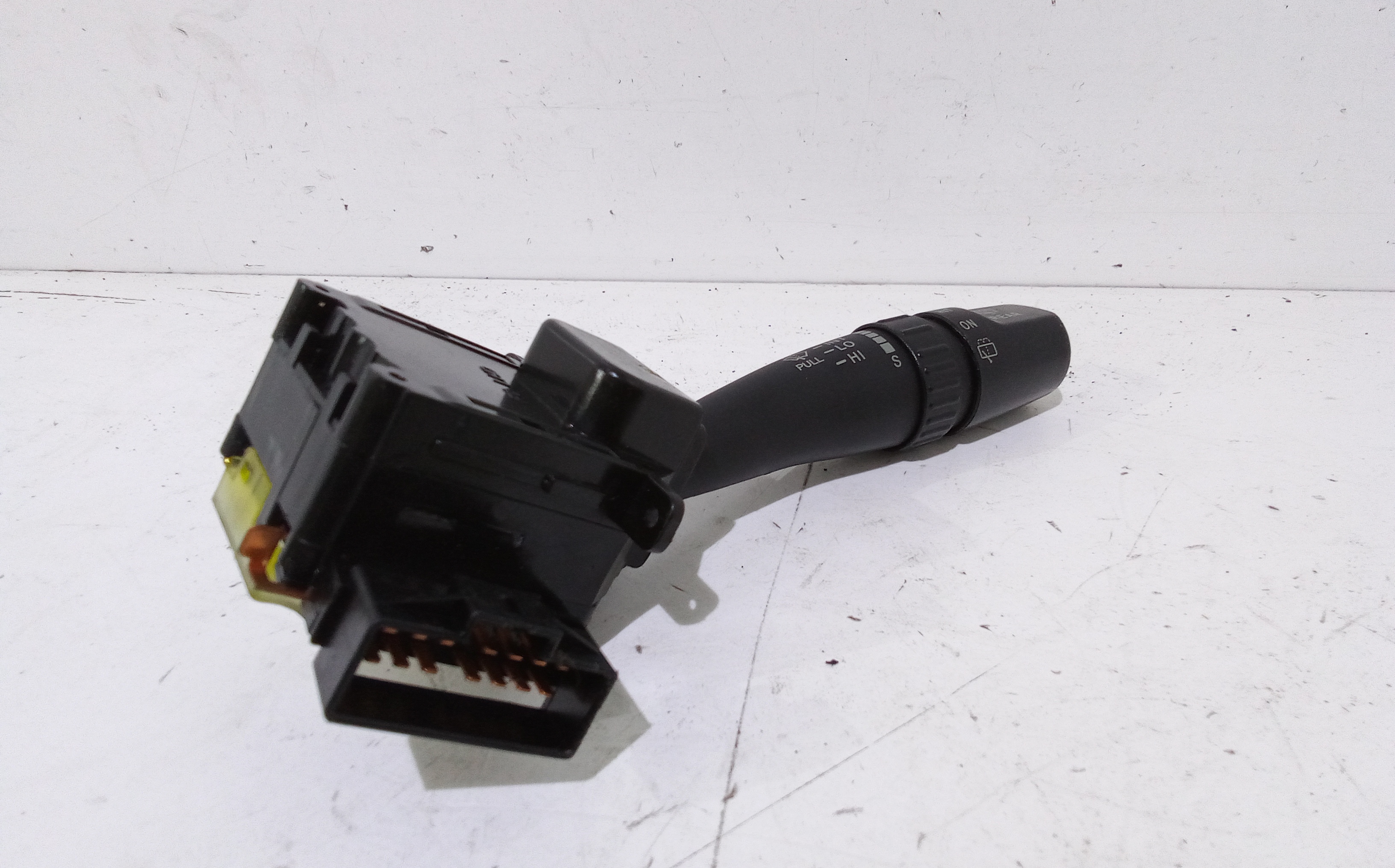 Devioluci destro per Kia Sorento 1 Serie (2002 - 2006)