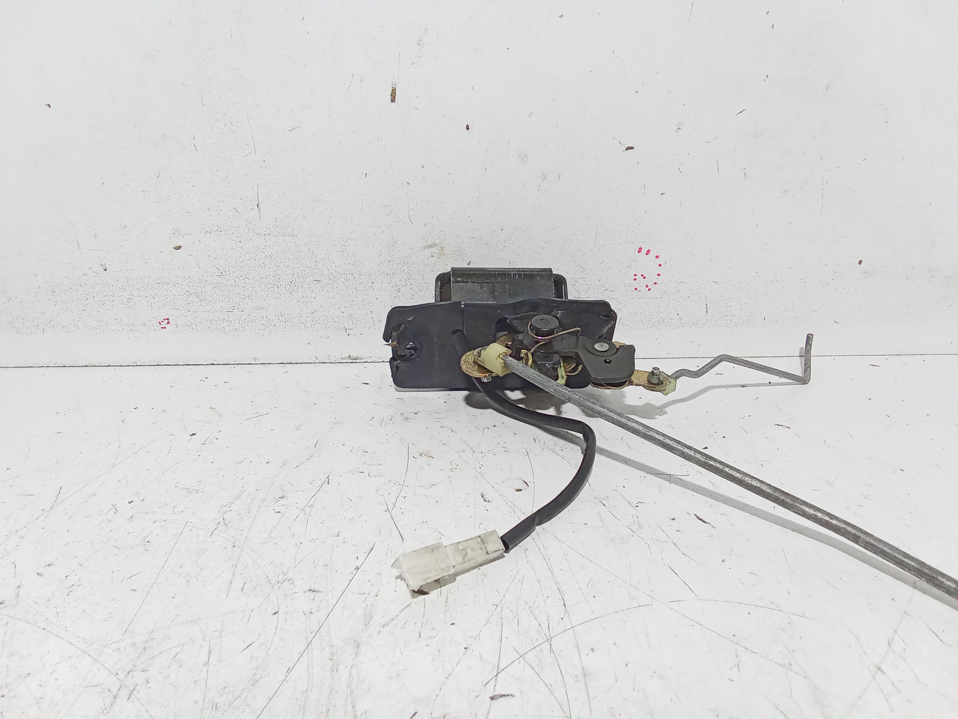 Serratura Cofano Posteriore per Kia Sorento 2 Serie (2006 - 2009)