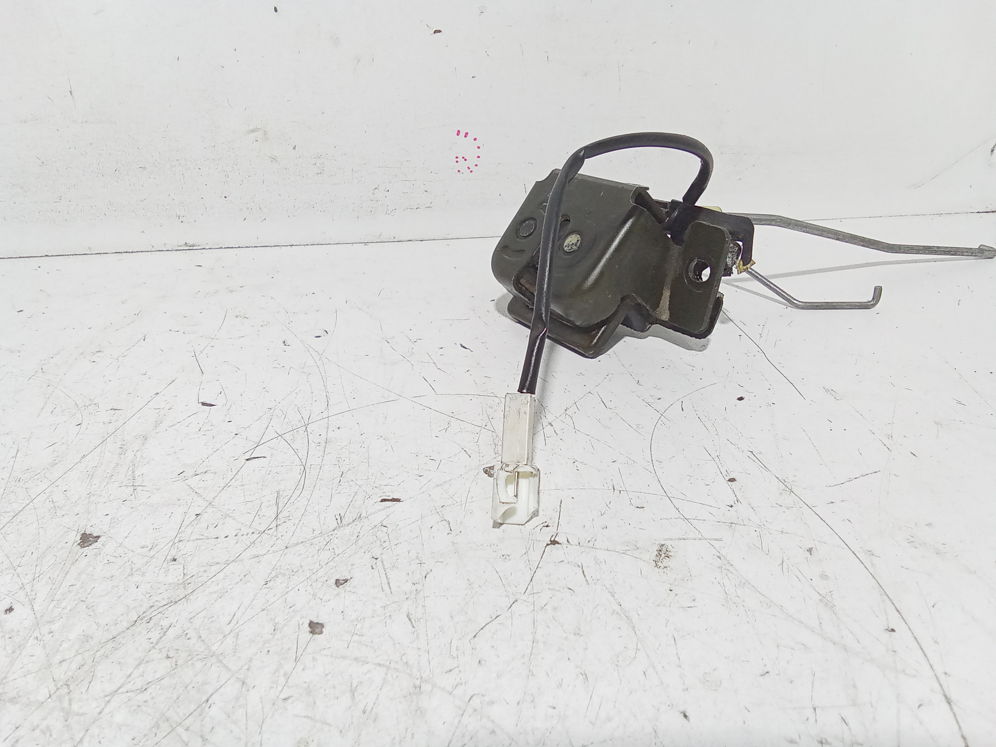 Serratura Cofano Posteriore per Kia Sorento 2 Serie (2006 - 2009)