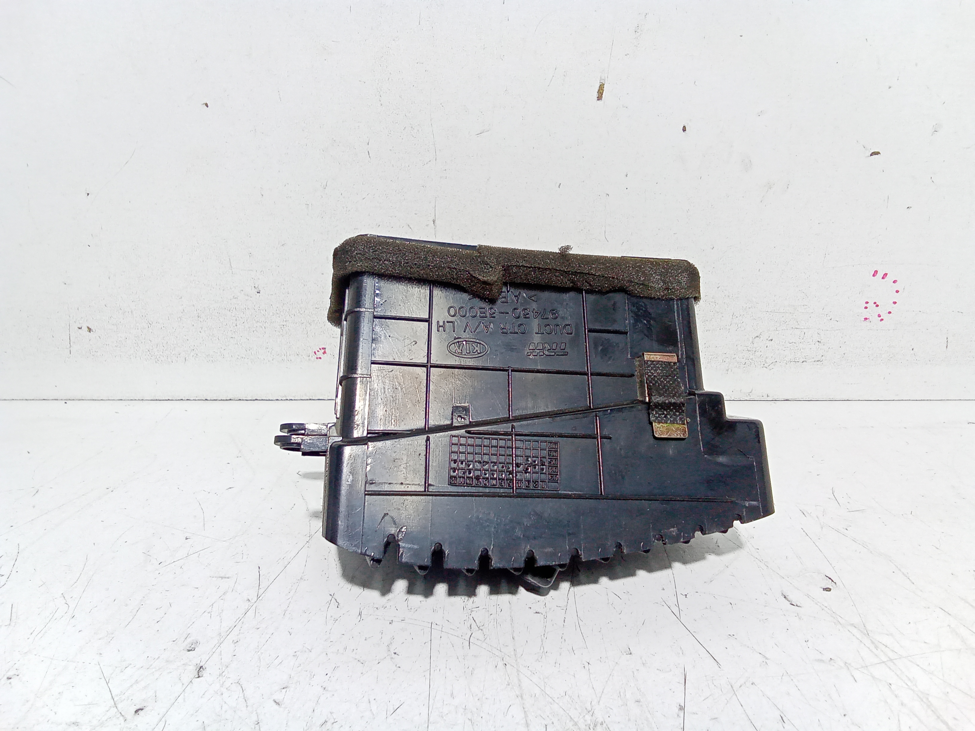 Bocchetta aria cruscotto lato guida per Kia Sorento 2 Serie (2006 - 2009)