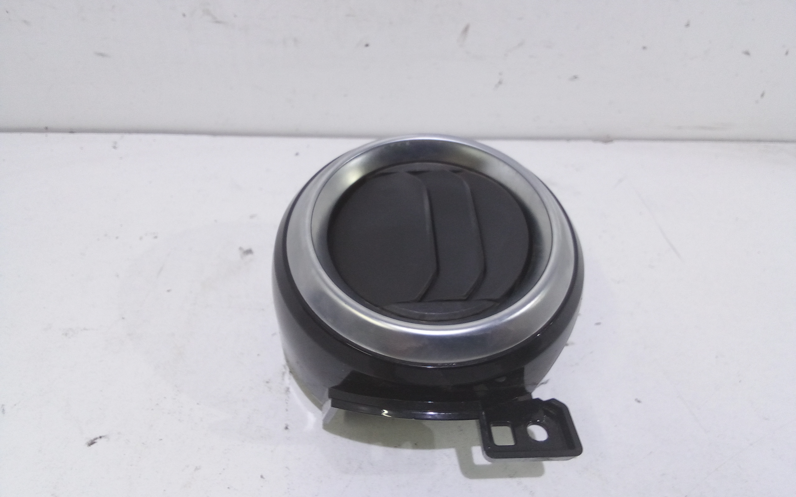 Bocchetta aria cruscotto lato guida per Nissan Micra Serie (k14) (17>) (2017 - In produzione)