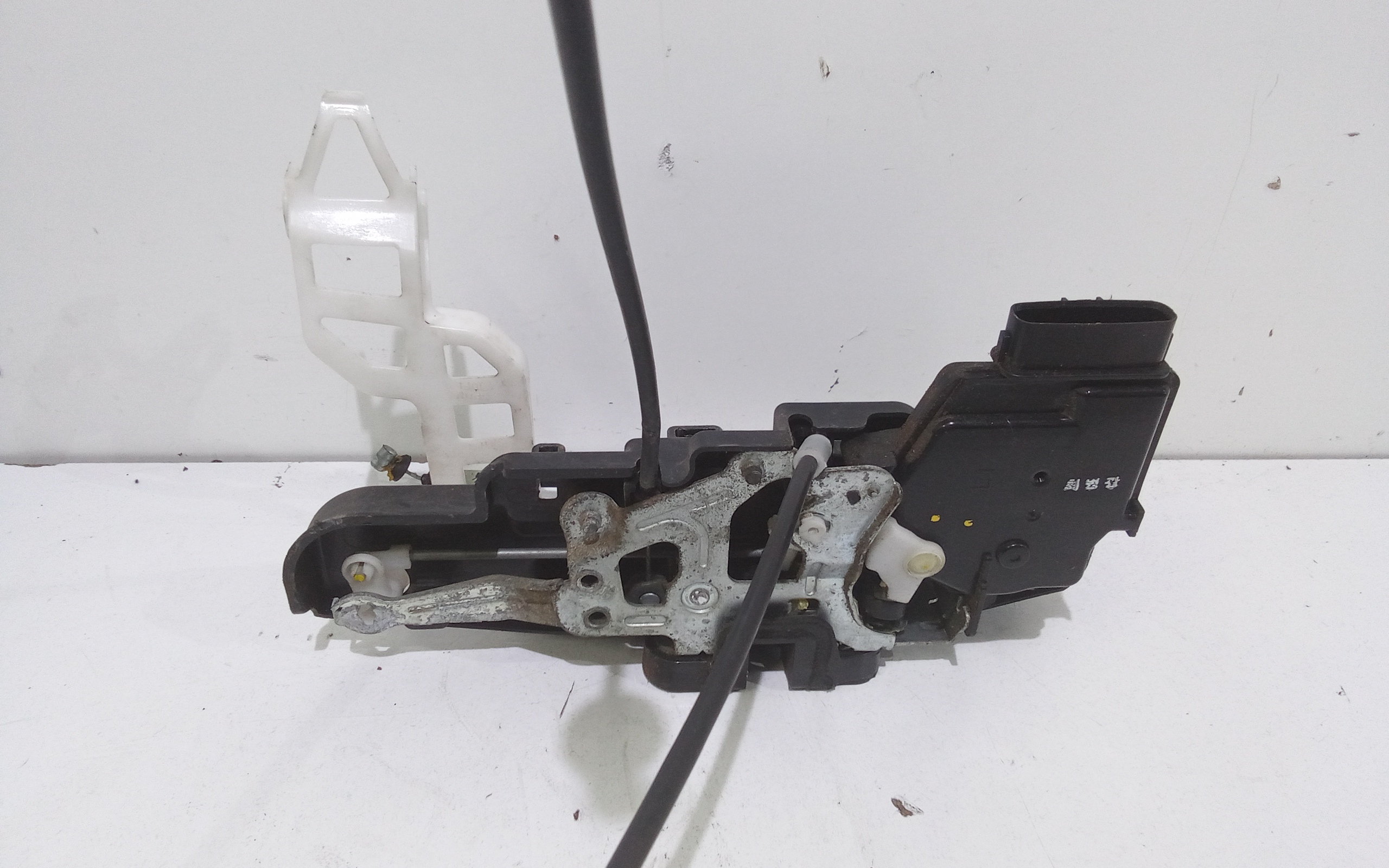 Serratura Anteriore Sinistra per Kia Carens 2 Serie (2006 - In produzione)