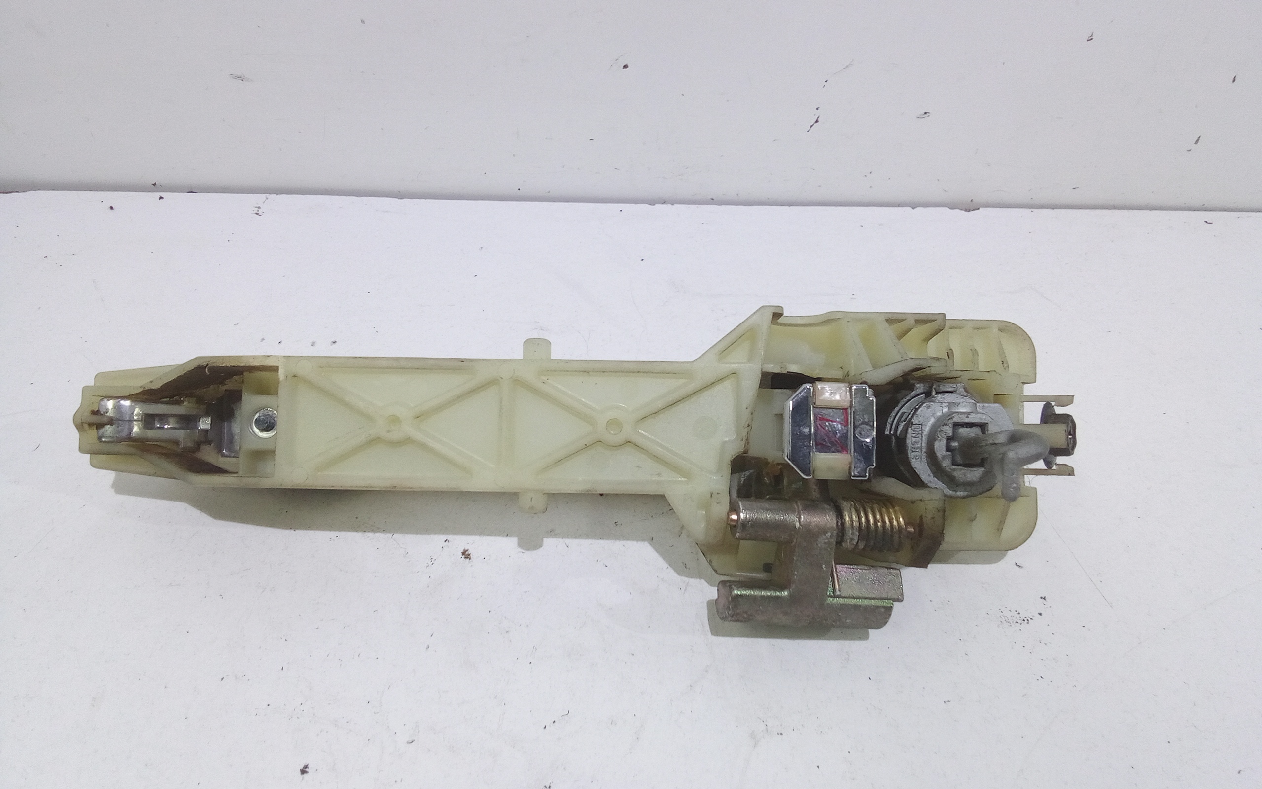 Maniglia esterna Anteriore Sinistra per Kia Carens 2 Serie (2006 - In produzione)