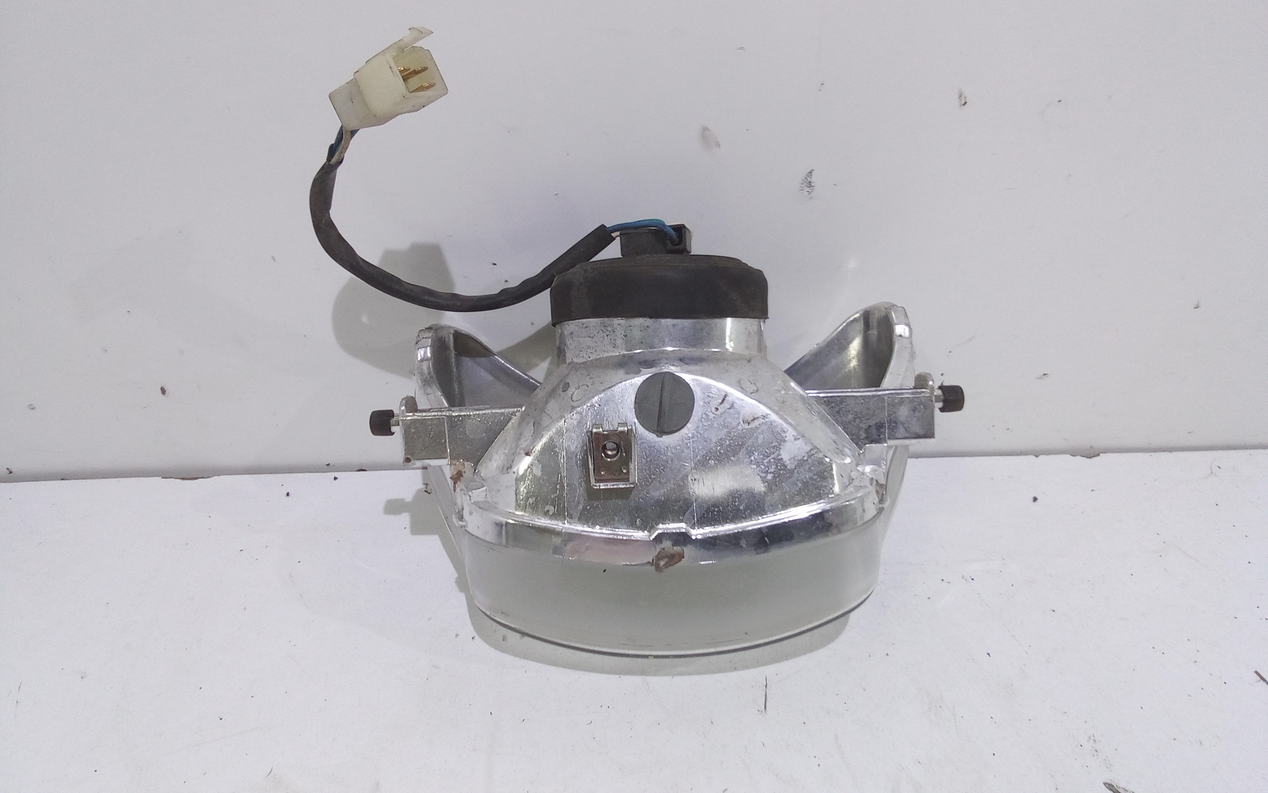 Faro anteriore per Peugeot Tweet 125cc (2010 - 2014)