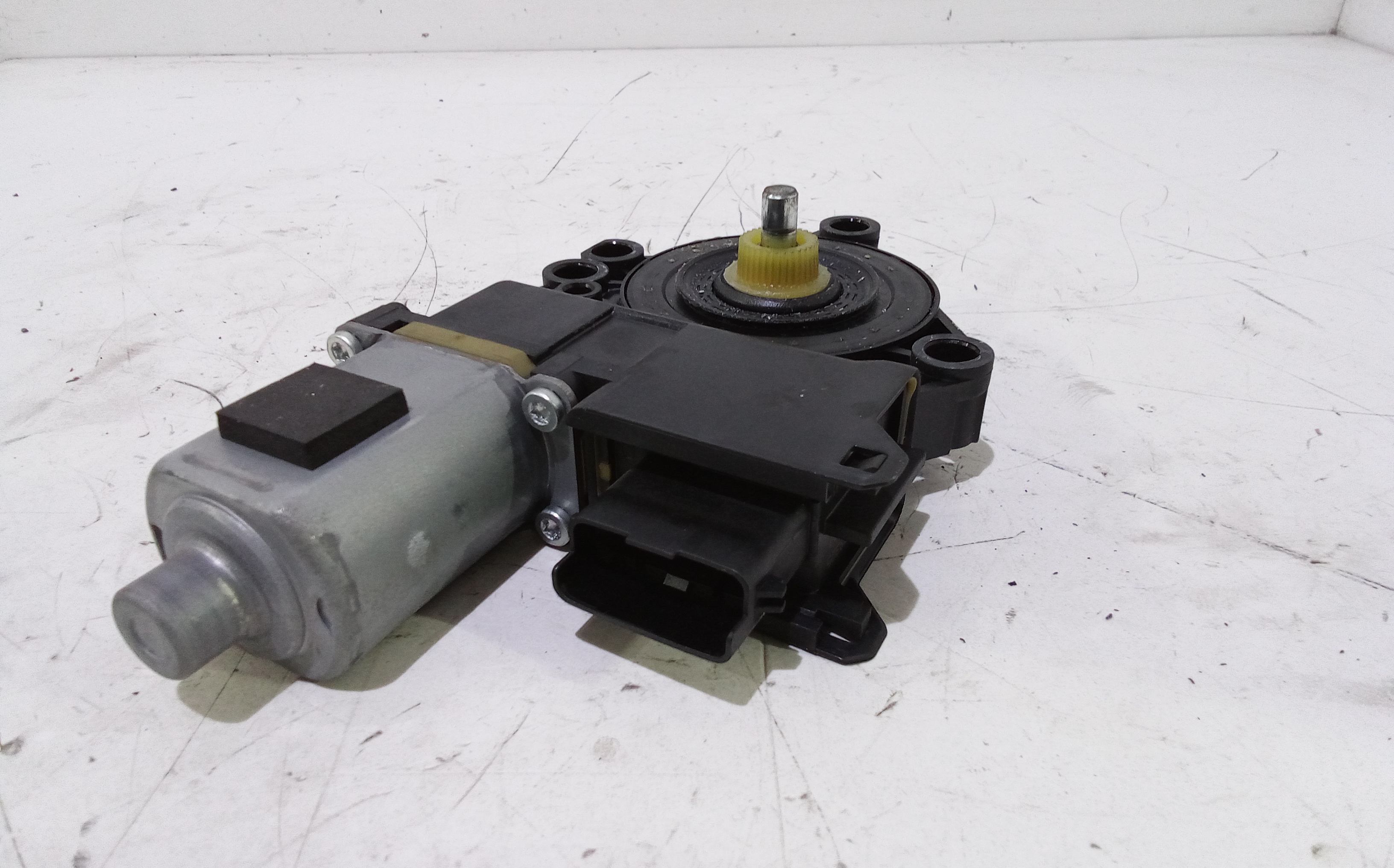 Motorino Alzavetro anteriore Sinistro per Kia Carens 2 Serie (2006 - In produzione)