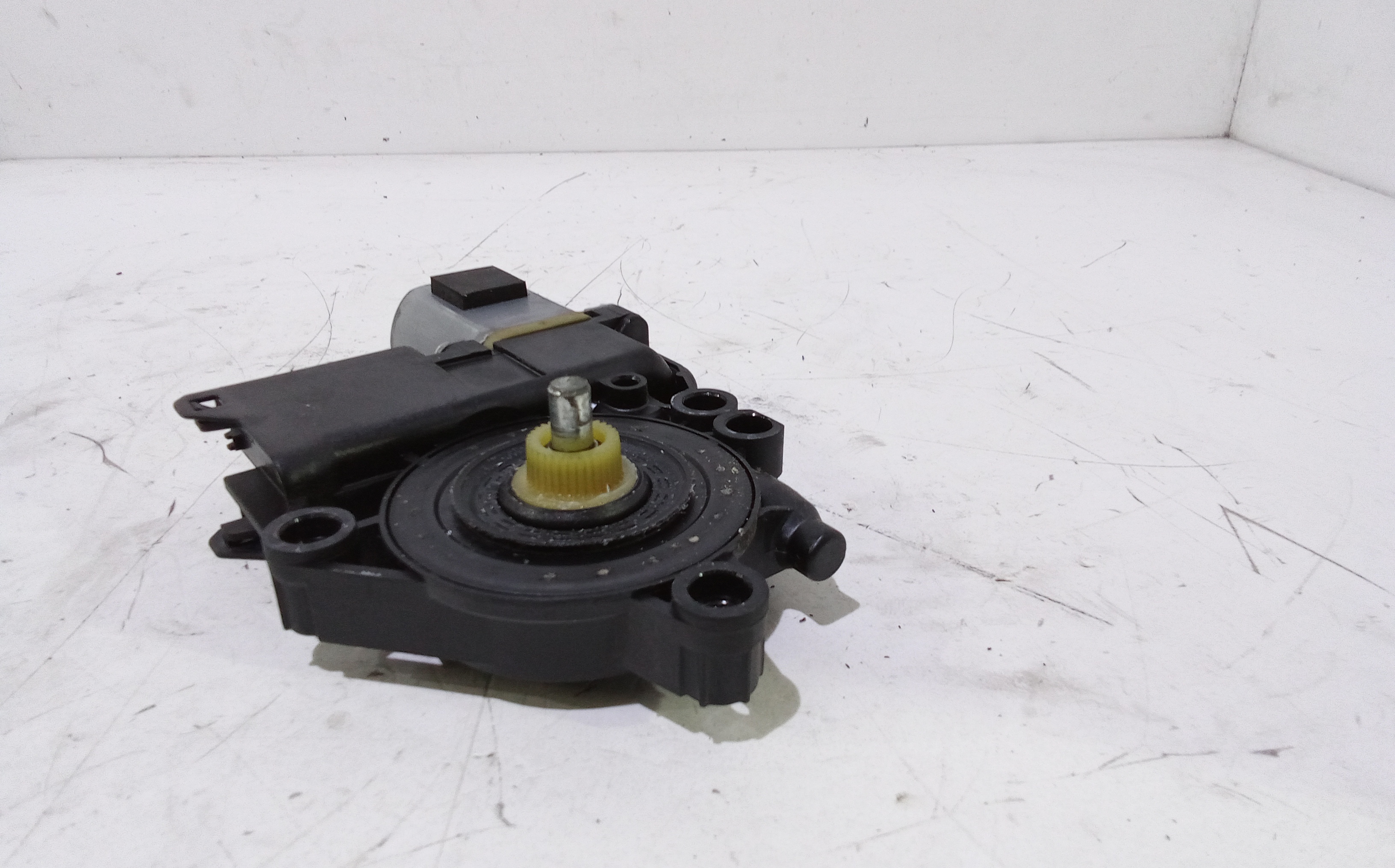 Motorino Alzavetro anteriore Sinistro per Kia Carens 2 Serie (2006 - In produzione)