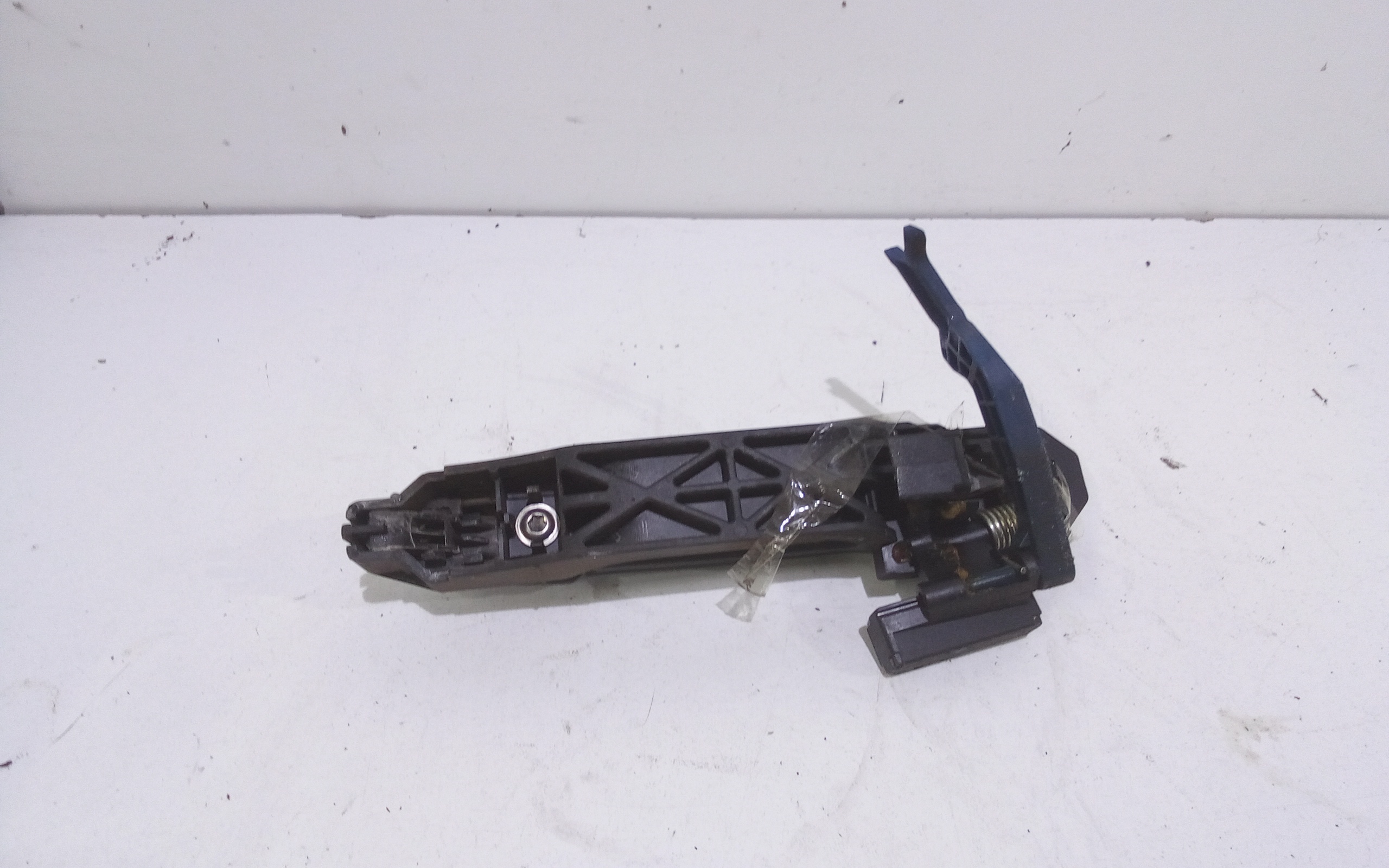 Maniglia esterna Posteriore Sinistra per Toyota Corolla Berlina 4 Serie (2005 - In produzione)