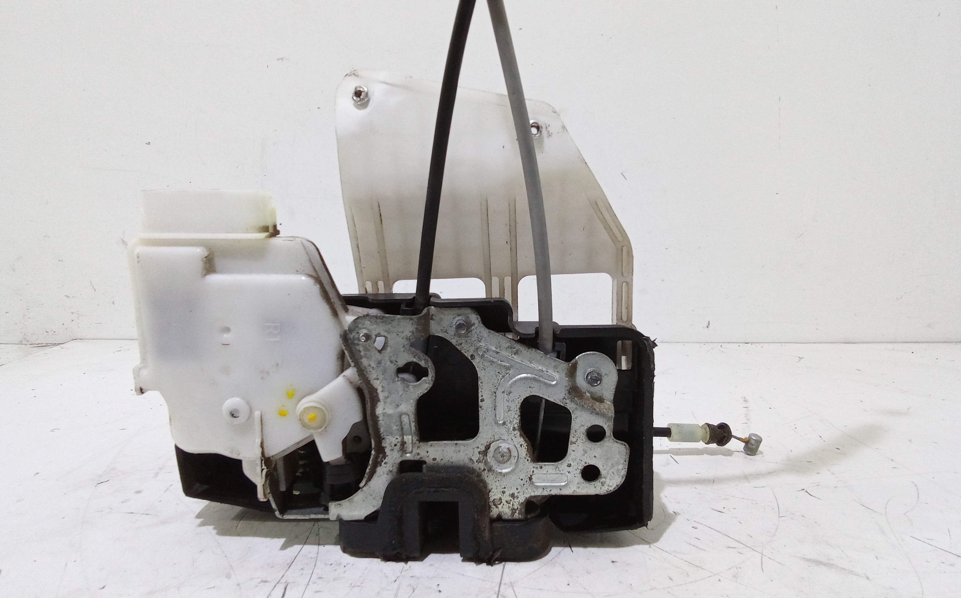 Serratura Anteriore Destra per Kia Carens 2 Serie (2006 - In produzione)