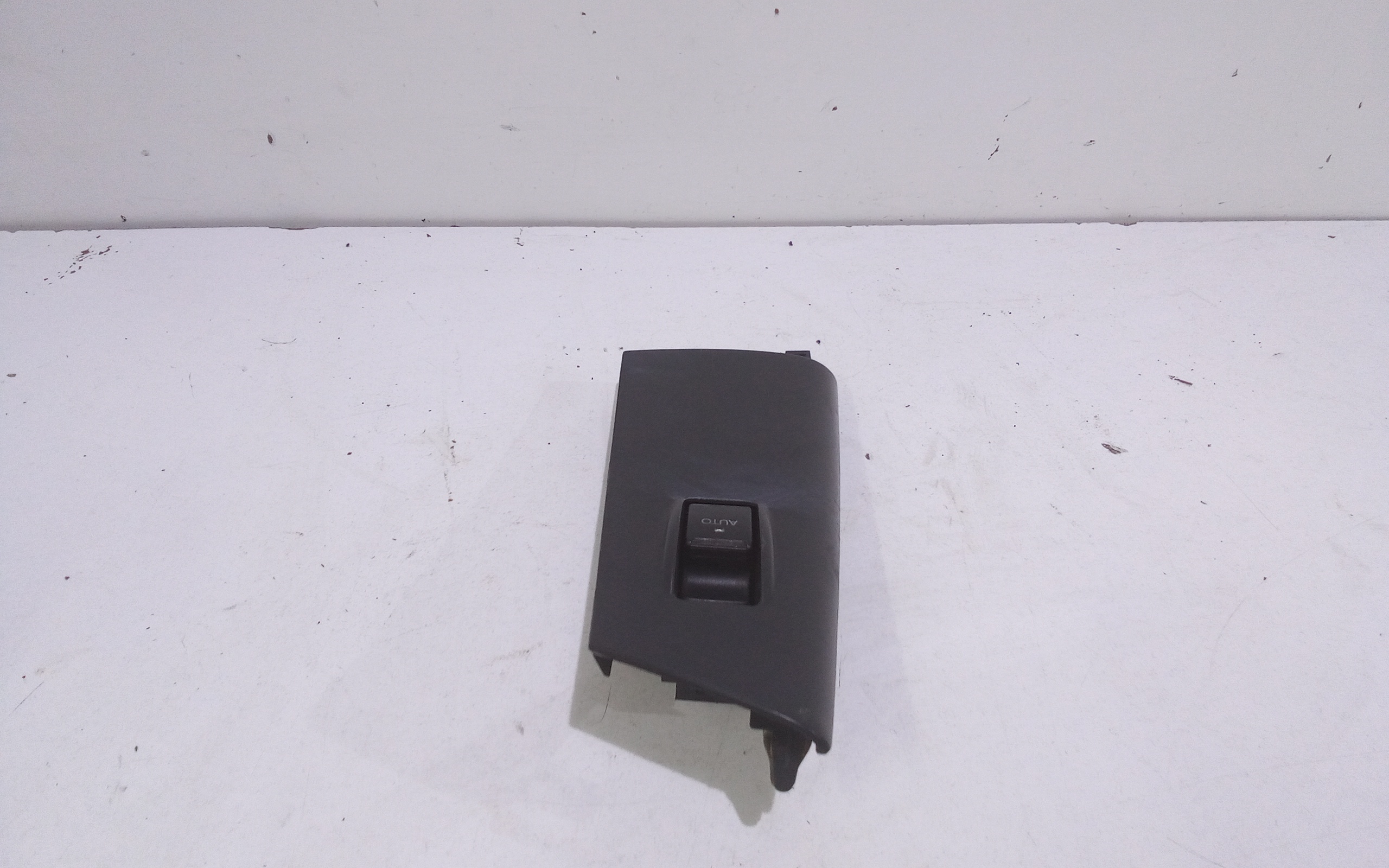 Pulsantiera Anteriore Destra Passeggero per Toyota Corolla Berlina 4 Serie (2005 - In produzione)