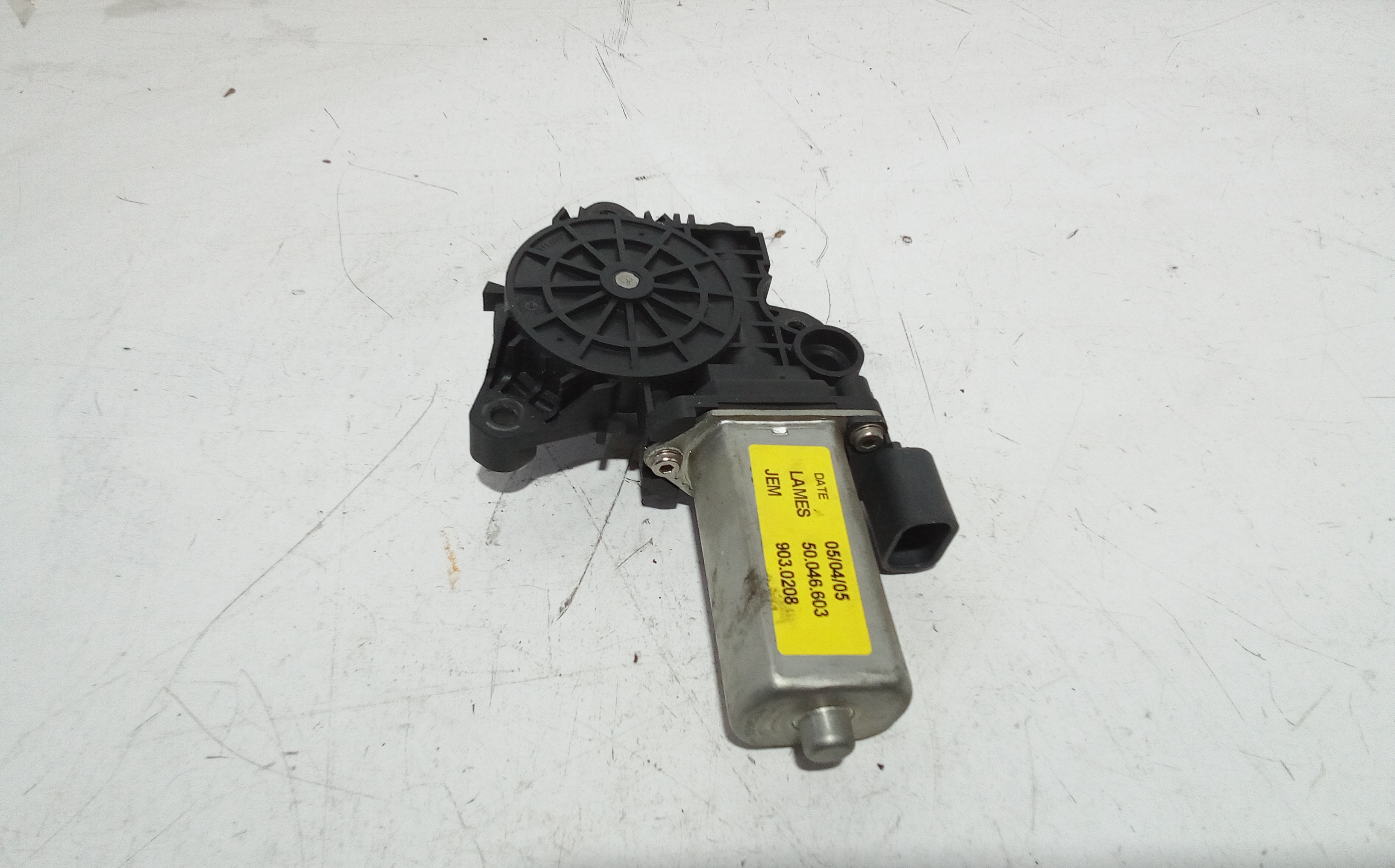 Motorino Alzavetro posteriore Sinistro per Alfa Romeo 159 Berlina Serie (939_) (05>11) (2005 - 2011)