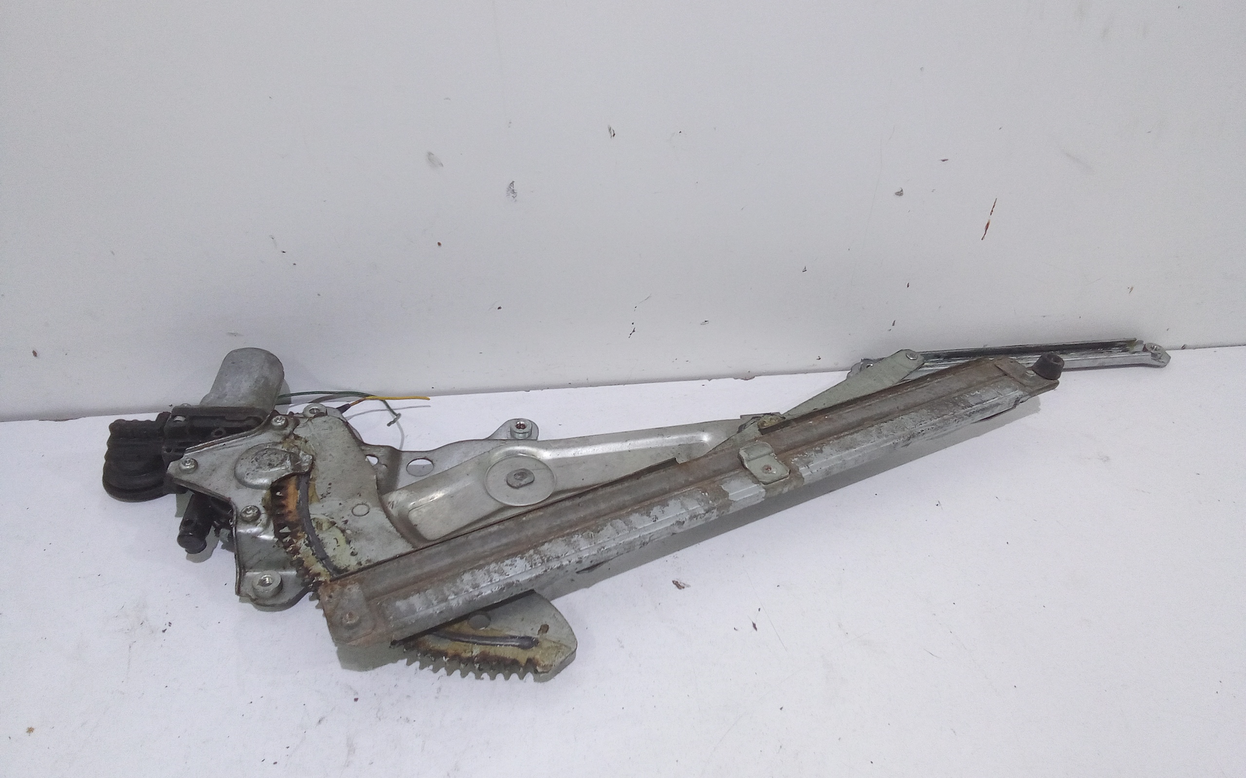 Cremagliera anteriore sinistra Guida per Toyota Corolla Berlina 4 Serie (2005 - In produzione)