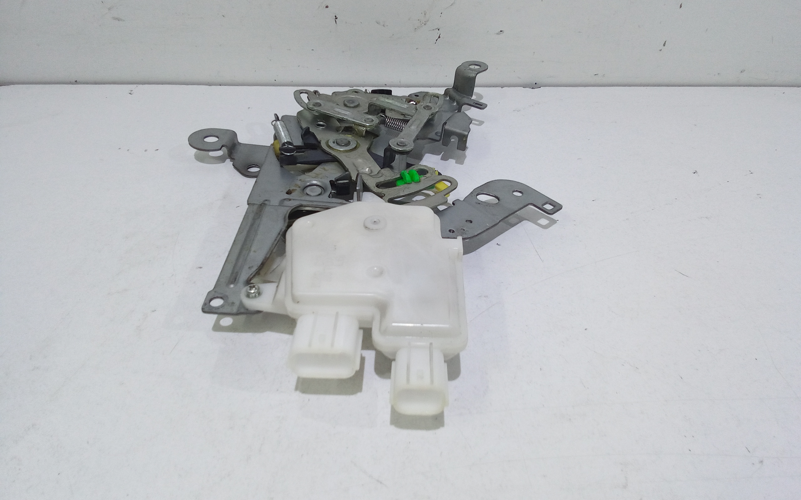 Serratura Posteriore destra per Mazda 5 Berlina (2005 - In produzione)