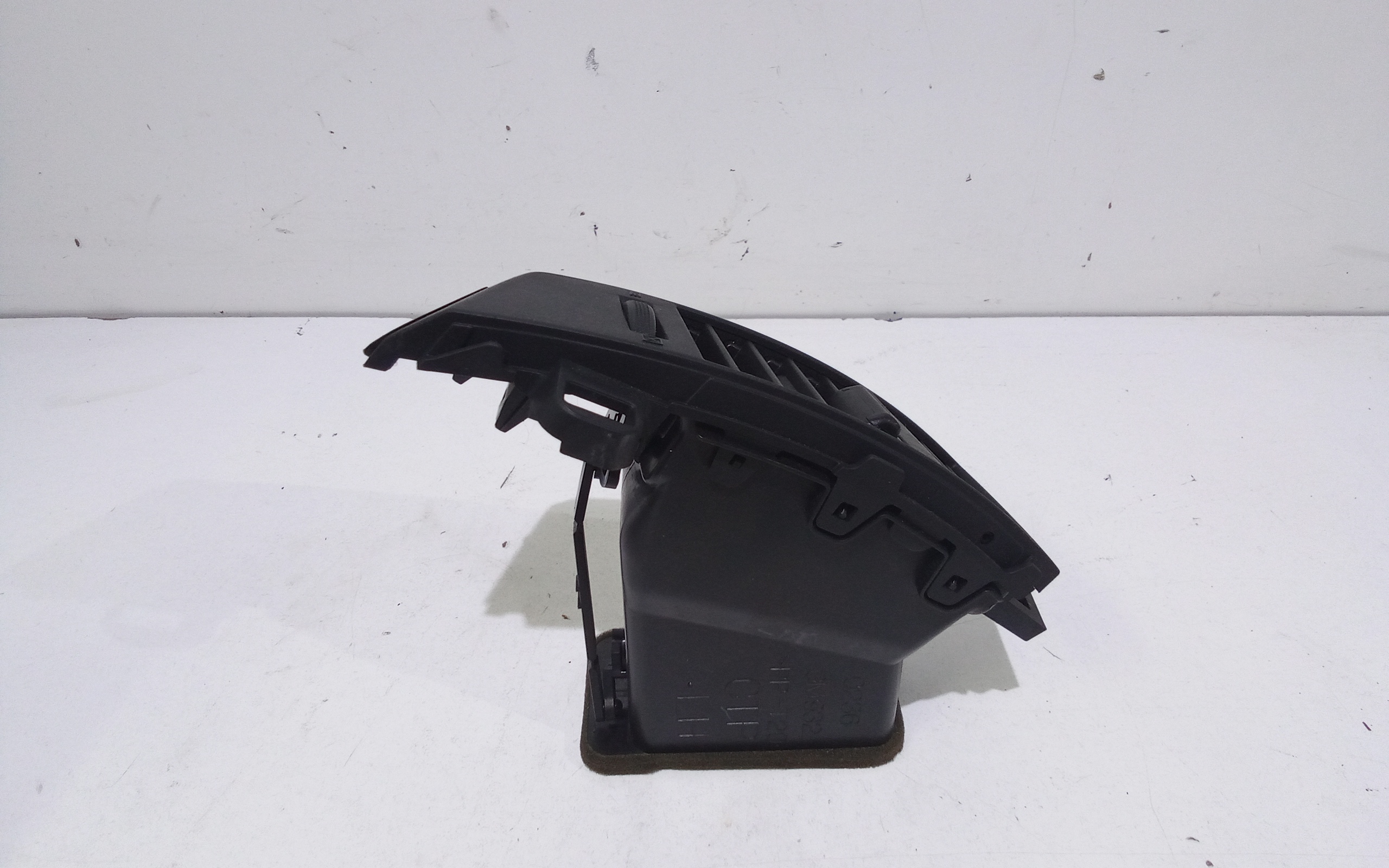 Bocchetta aria cruscotto lato passeggero per Mazda 5 Berlina (2005 - In produzione)