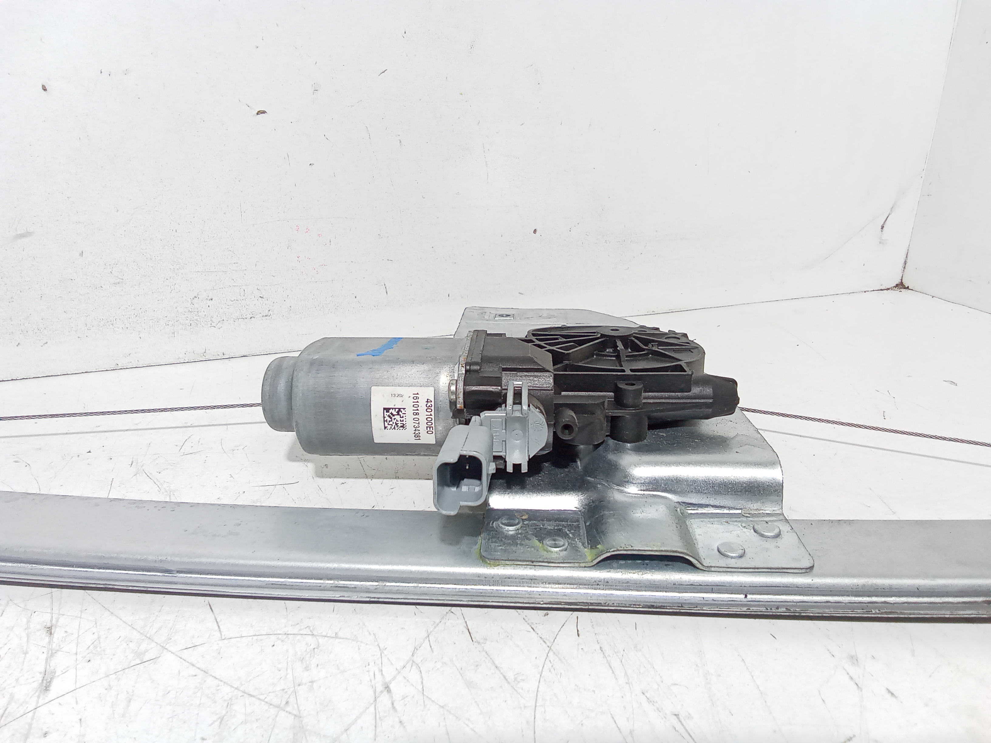 Motorino Alzavetro anteriore destra per Peugeot Partner 3 Serie (2008 - In produzione)