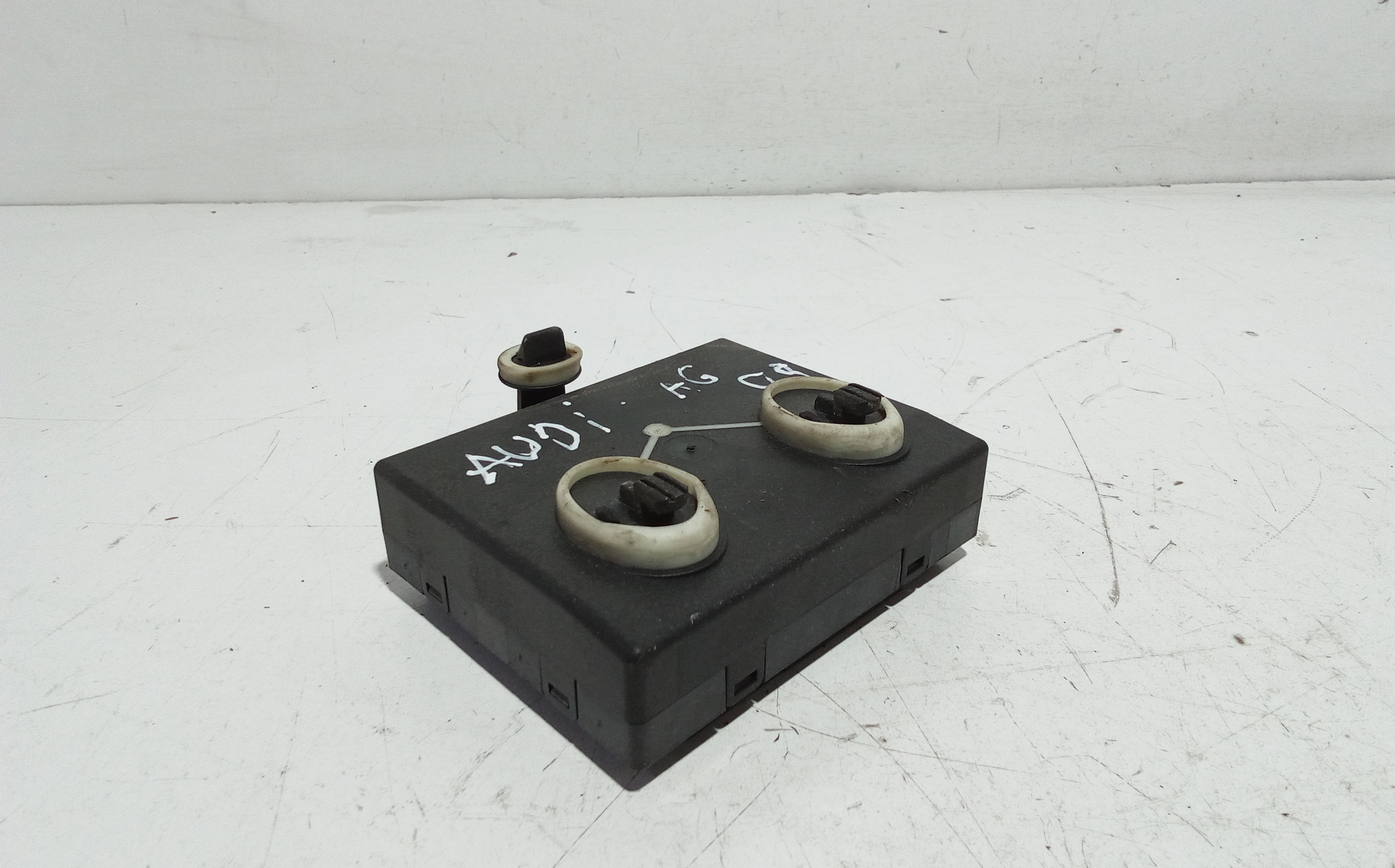 Centralina porta SX guida per Audi A6 Avant Serie C6 (4f5) (04>12) (2004 - 2012)