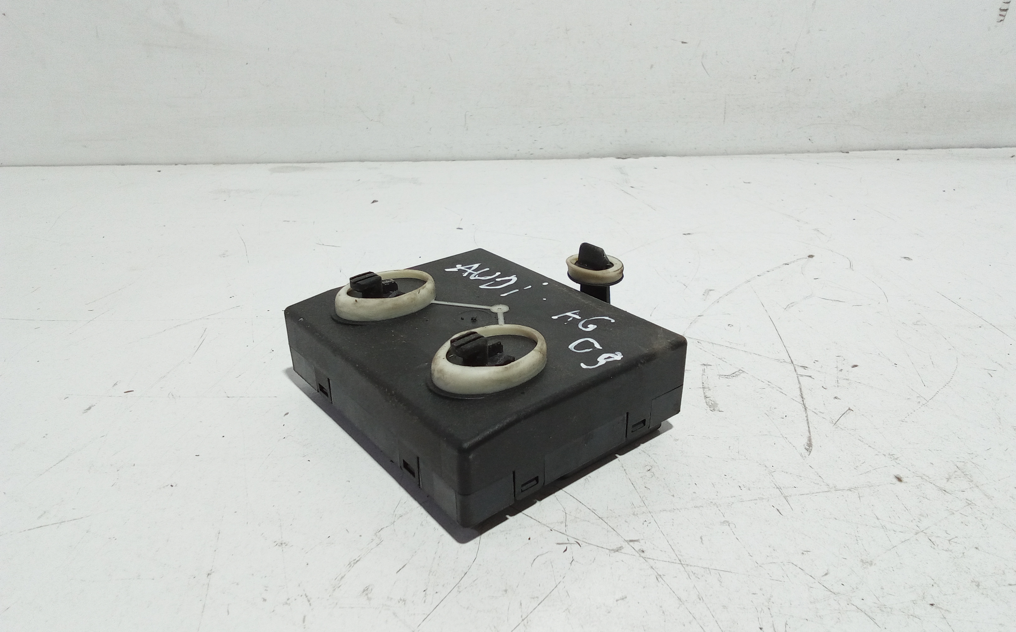 Centralina porta SX guida per Audi A6 Avant Serie C6 (4f5) (04>12) (2004 - 2012)