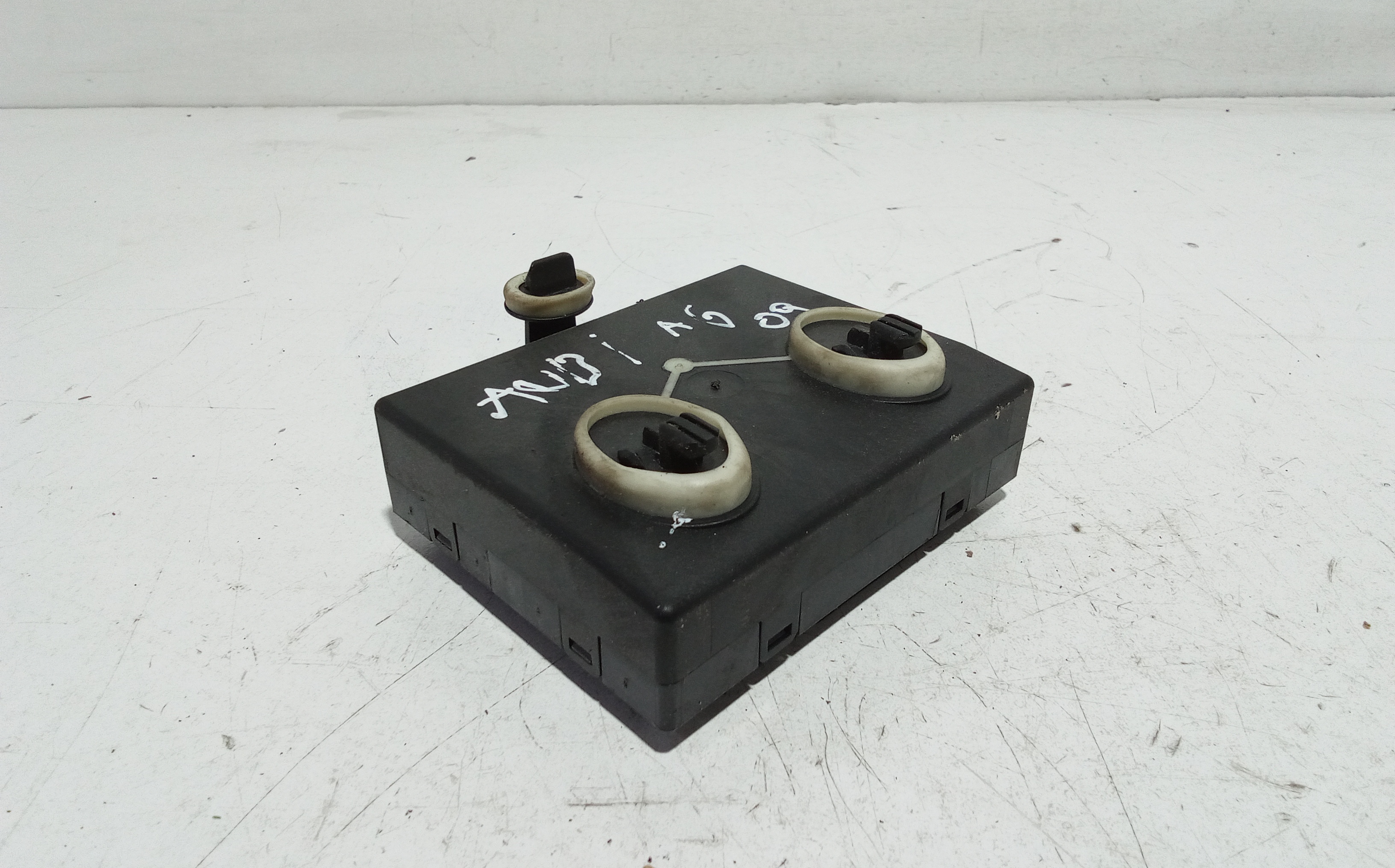 Centralina porta DX passeggero per Audi A6 Avant Serie C6 (4f5) (04>12) (2004 - 2012)