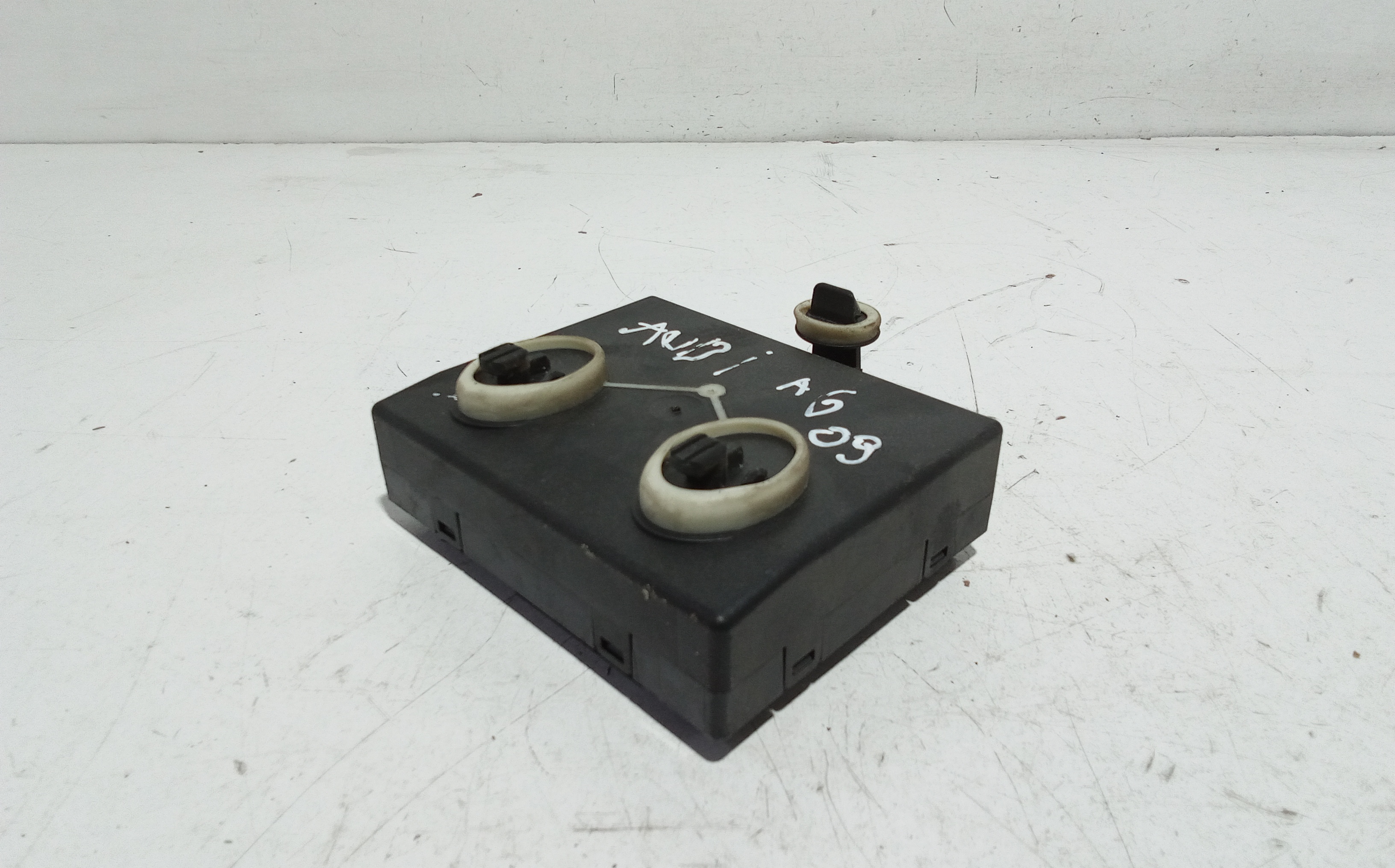 Centralina porta DX passeggero per Audi A6 Avant Serie C6 (4f5) (04>12) (2004 - 2012)