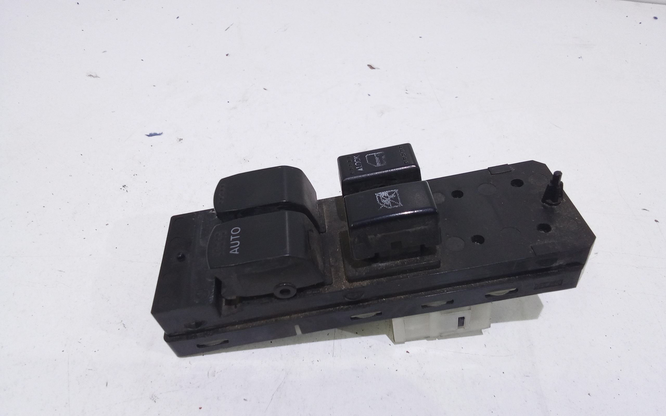 Pulsantiera anteriore sinistra Guida per Suzuki Splash 1 Serie (2008 - In produzione)