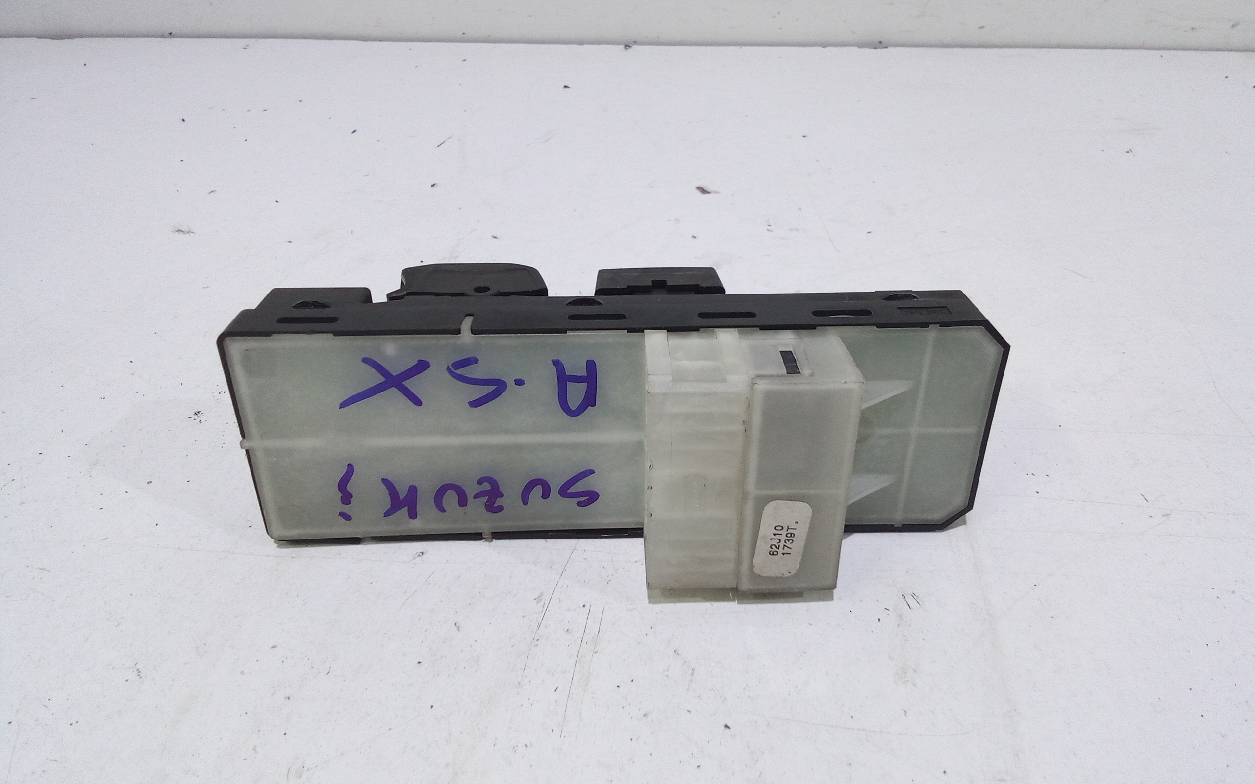 Pulsantiera anteriore sinistra Guida per Suzuki Splash 1 Serie (2008 - In produzione)