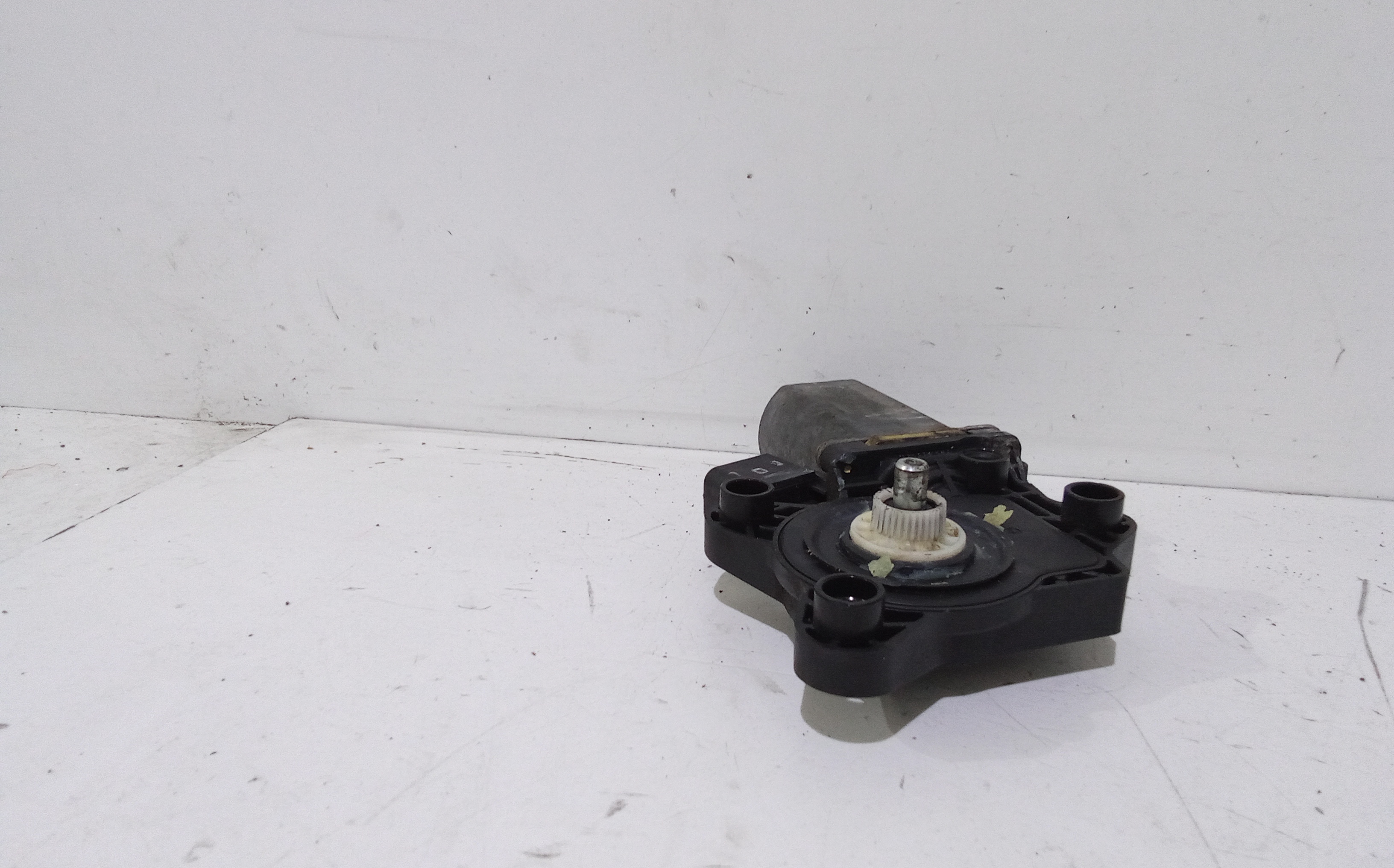 Motorino Alzavetro anteriore destra per Mercedes Classe C Sport Coup W203 (2000 - 2008)