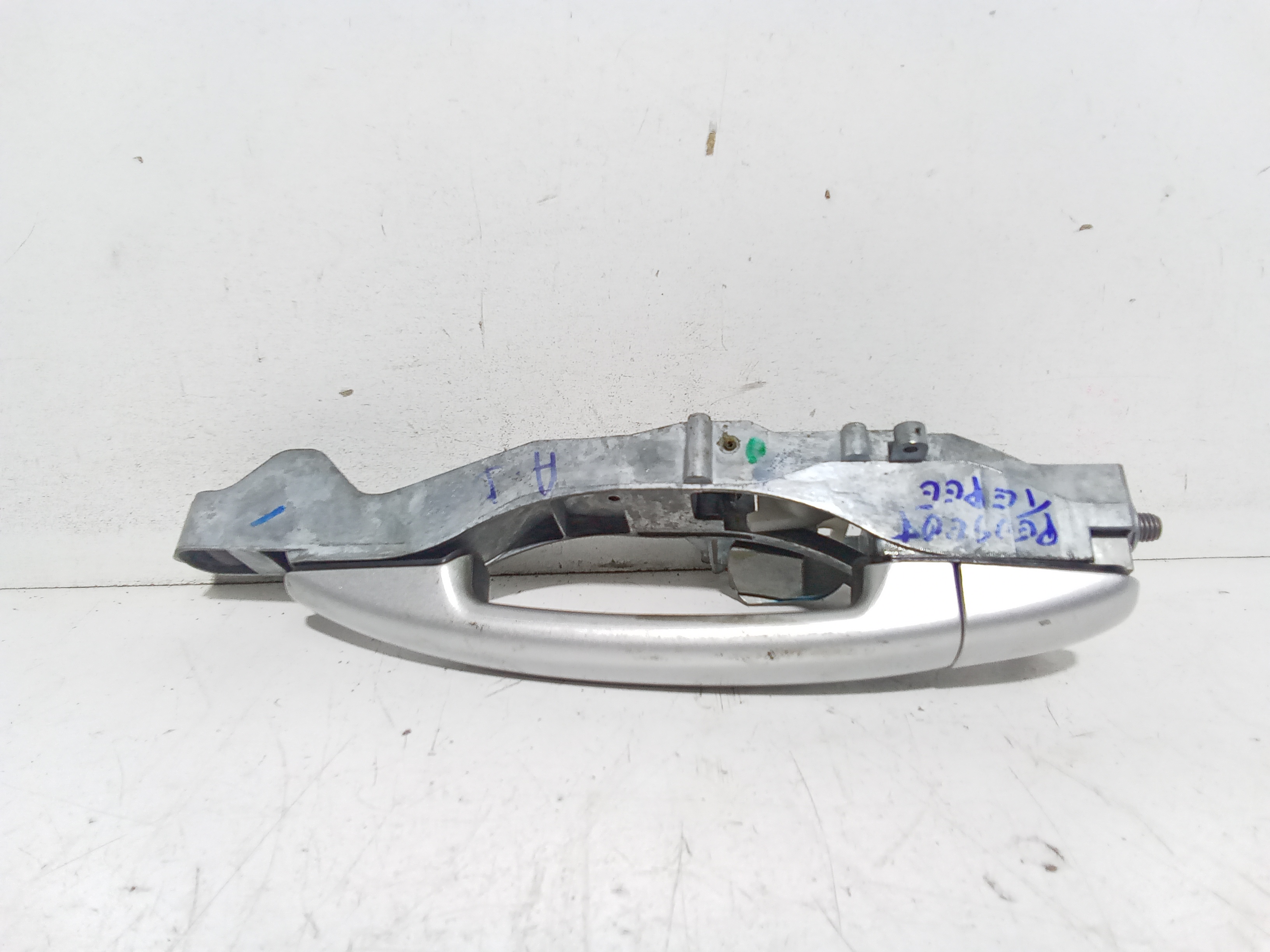 Supporto maniglia anteriore destra per Peugeot Partner Tepee (08>) (2008 - In produzione)