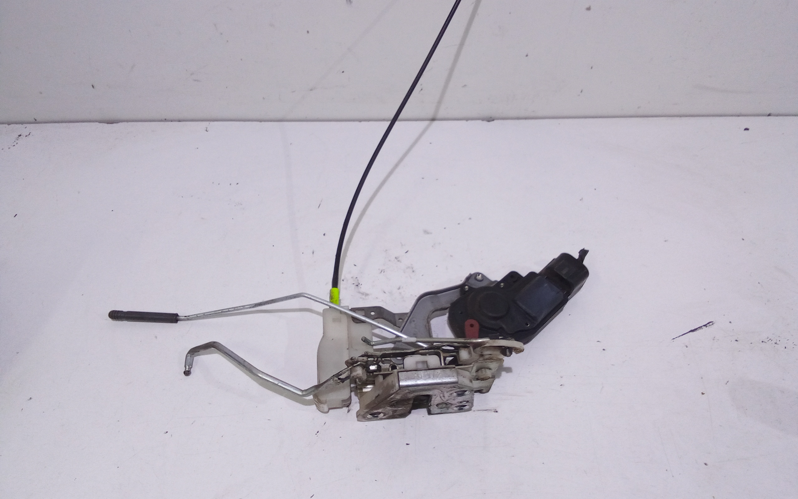 Serratura Anteriore Destra per Peugeot 107 1 Serie (2005 - In produzione)