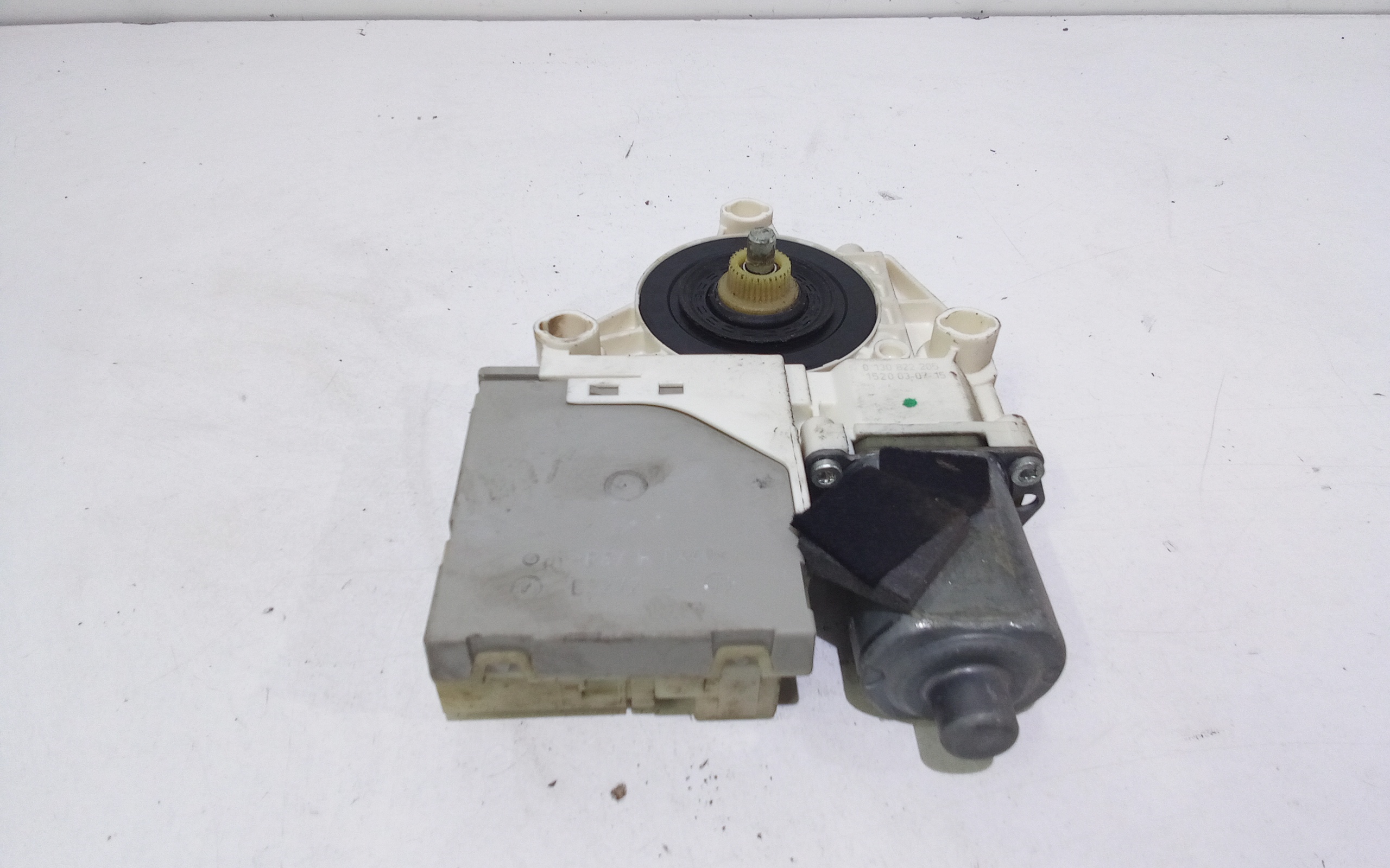 Motorino Alzavetro anteriore destra per Audi A3 Serie (8l1) (00>03) (2000 - 2003)