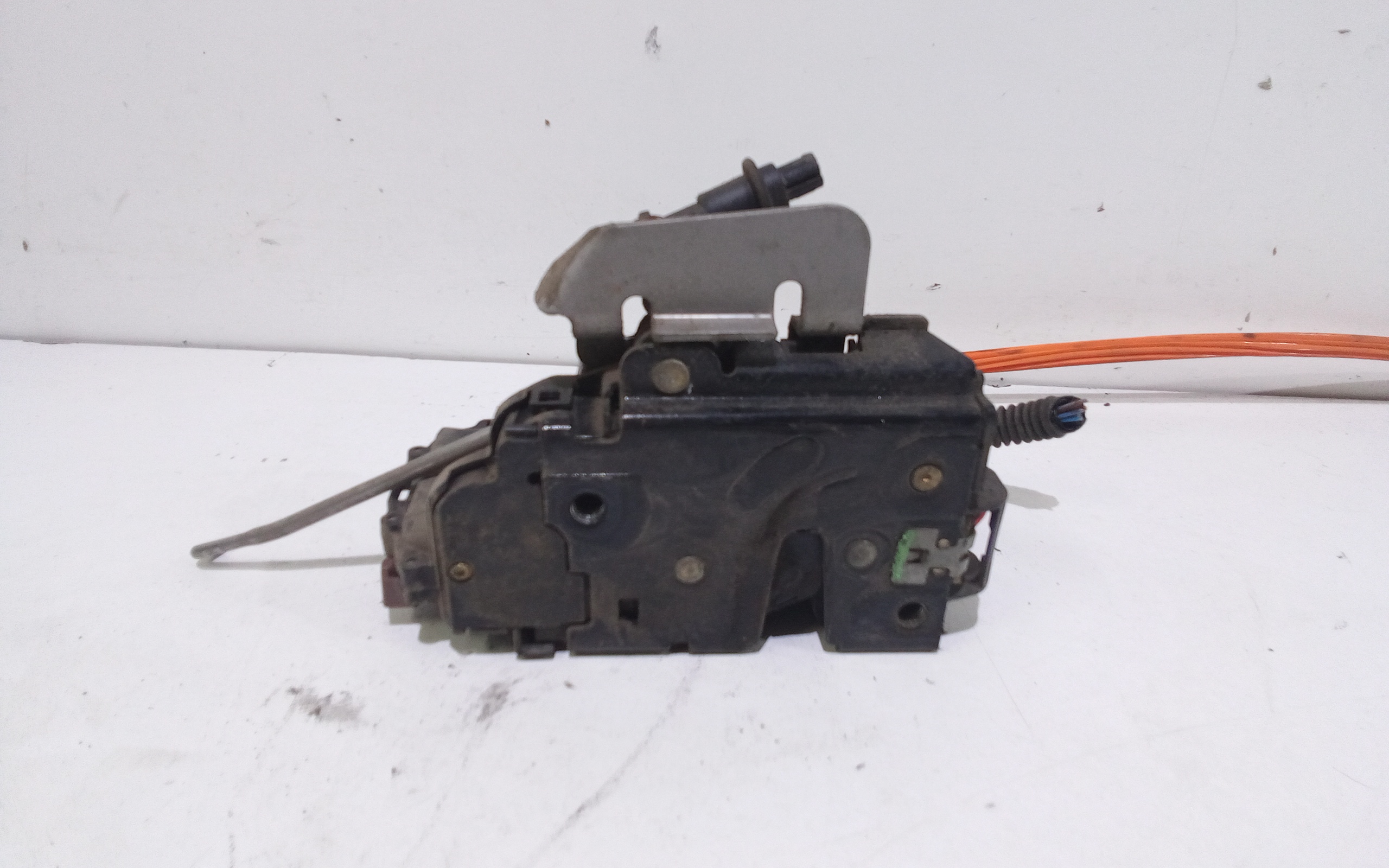 Serratura Anteriore Destra per Audi A3 Serie (8l1) (00>03) (2000 - 2003)