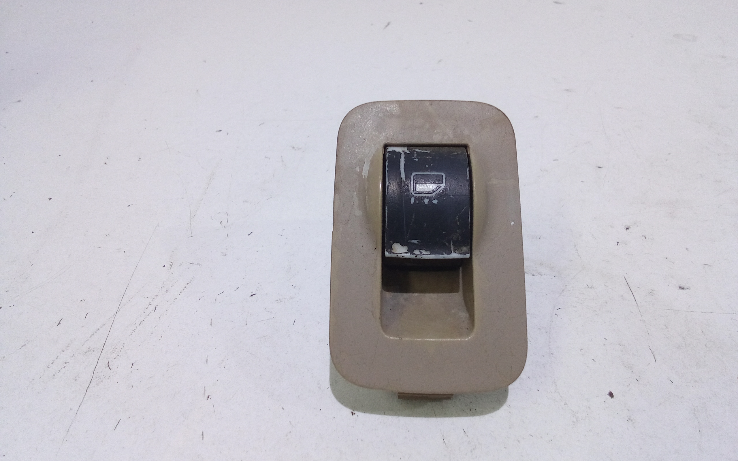 Pulsantiera Posteriore Sinistra per Audi A2 Serie (8z0) (00>05) (2000 - 2005)