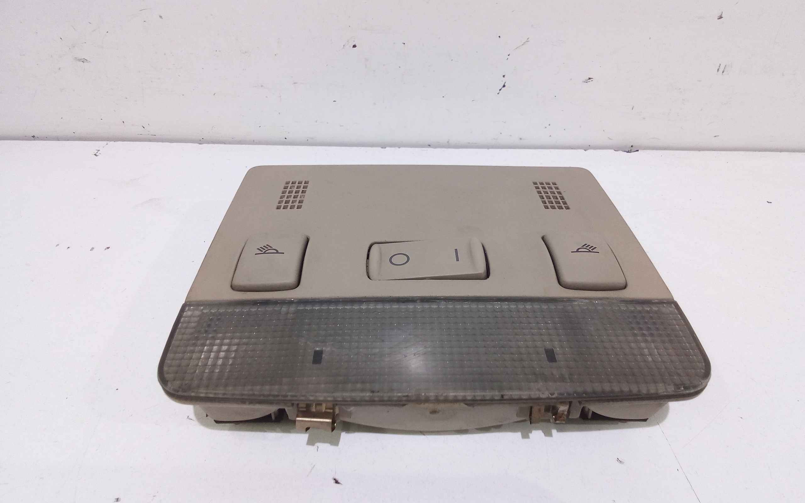 Plafoniera per Audi A2 Serie (8z0) (00>05) (2000 - 2005)